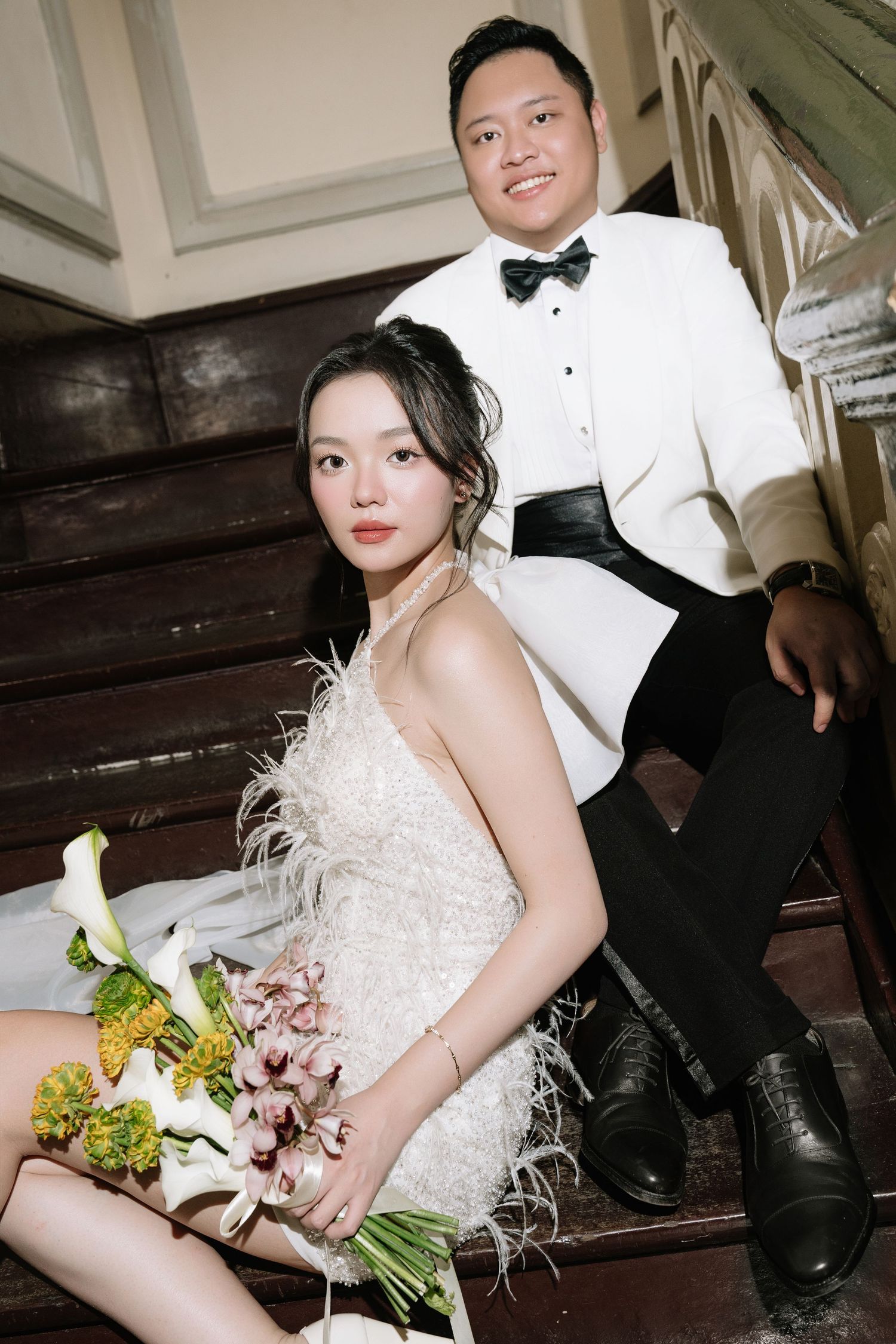 alt="Couple prewedding photoshoot at Ho Chi Minh City Museum"