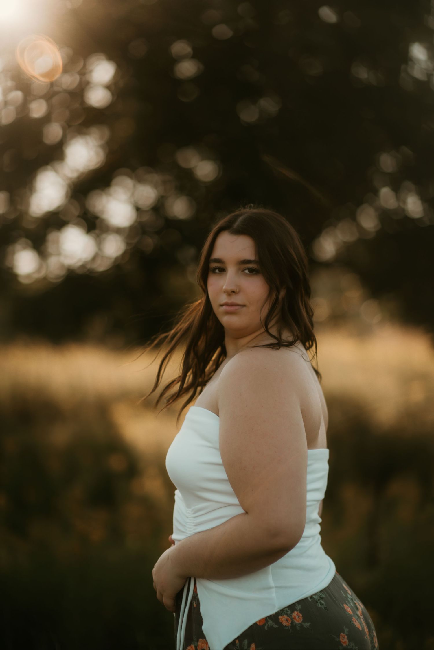Senior portraits, girl poses, inspo