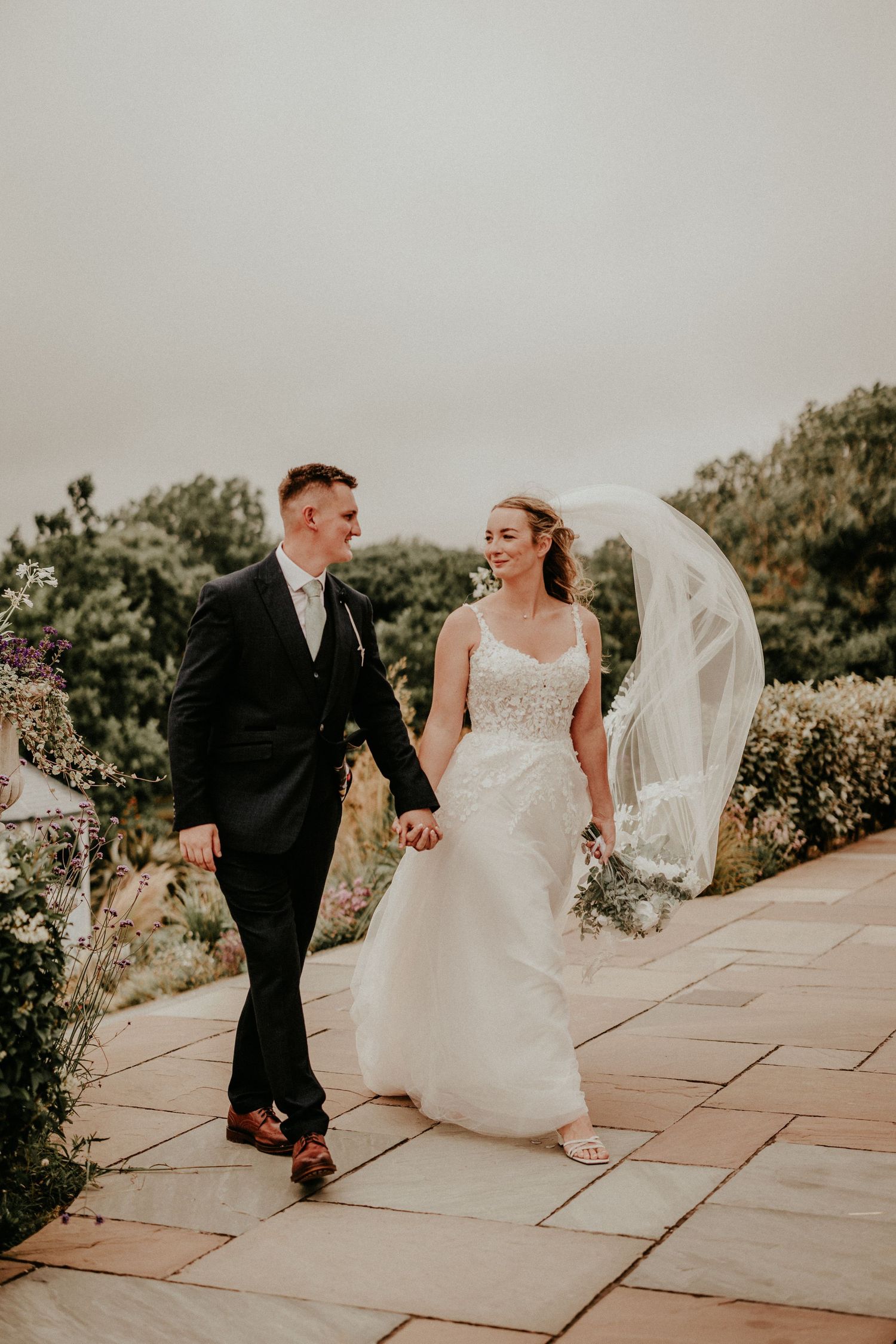 OLIVIA ROSSI PHOTOGRAPHY - THE BARN AT PENGELLY - PENGELLY WEDDINGS CORNWALL
