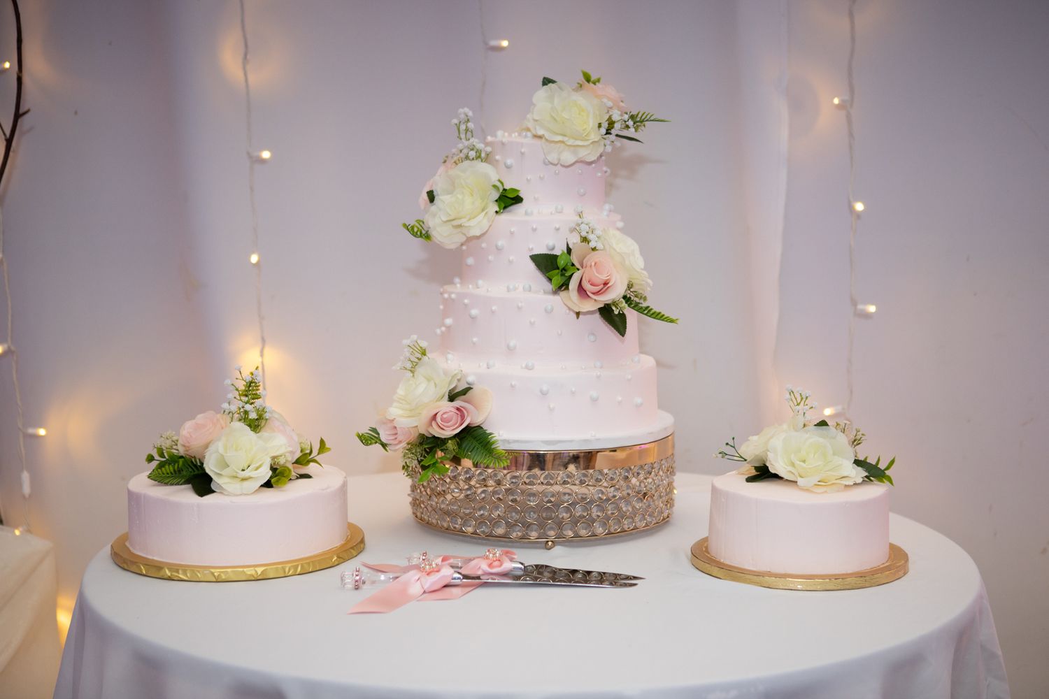 Pink and white Quinceanera Cake floral