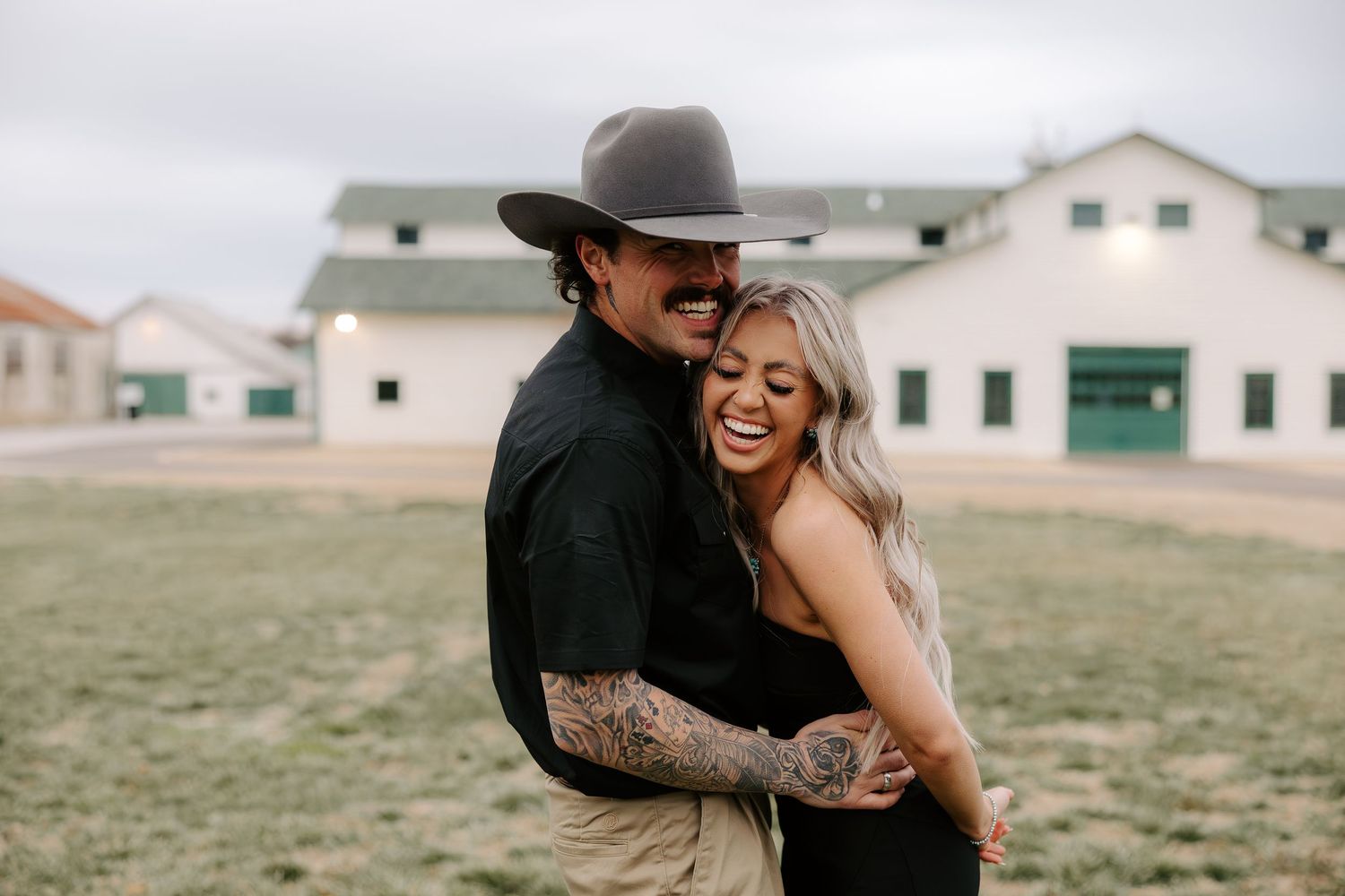 Gallatin, TN Wedding photo details including a white cowboy hat, roses, and delicate lace accessories.
