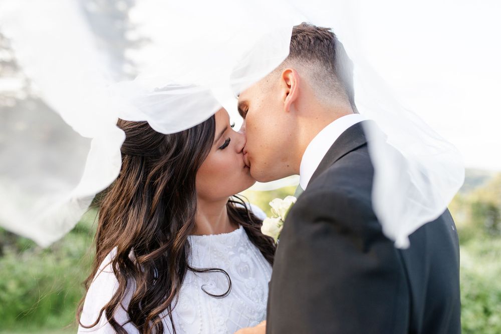 Wedding photographer near St. Louis, Missouri