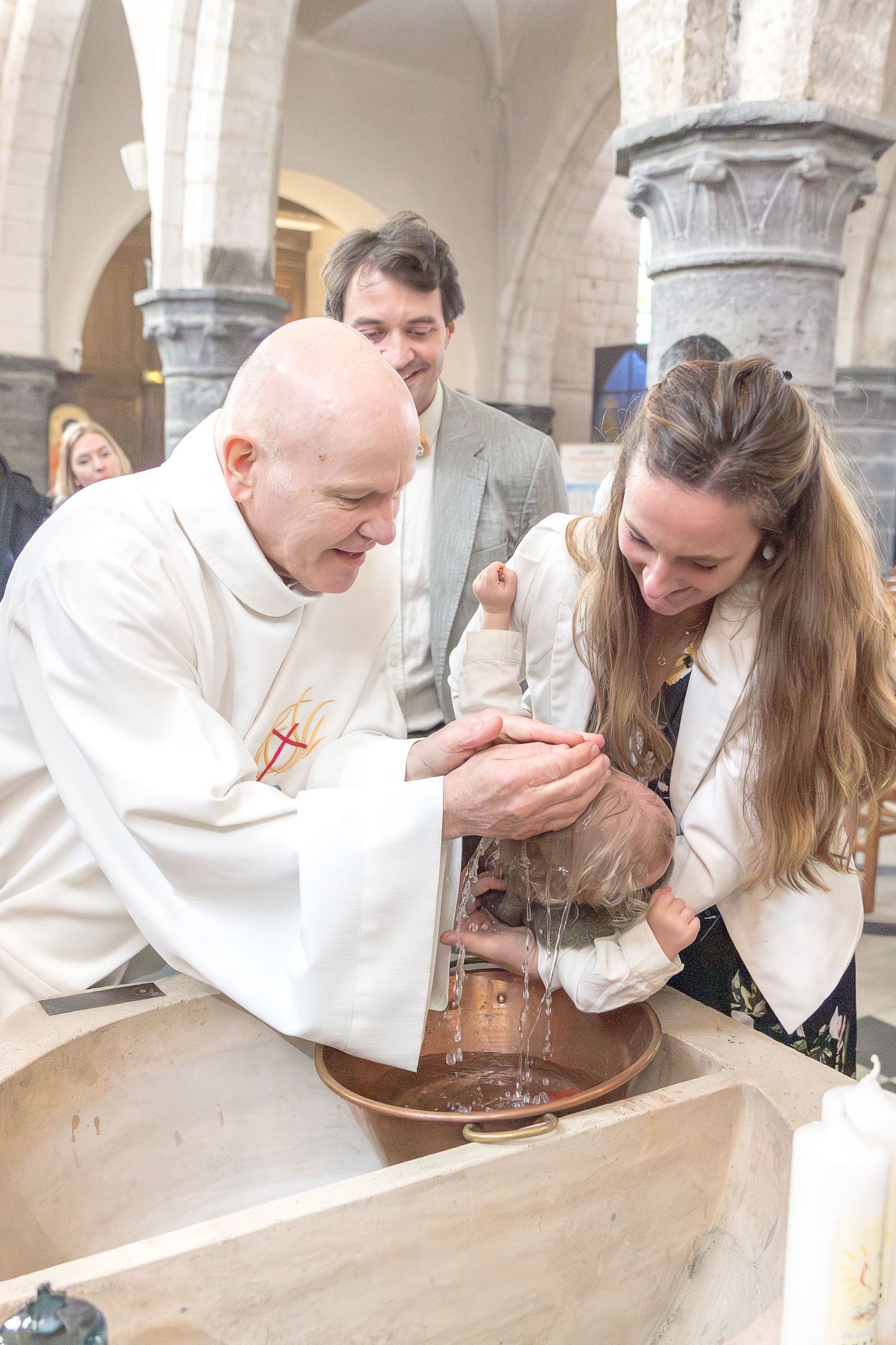 Baptiser son enfant et immortaliser cela en photo