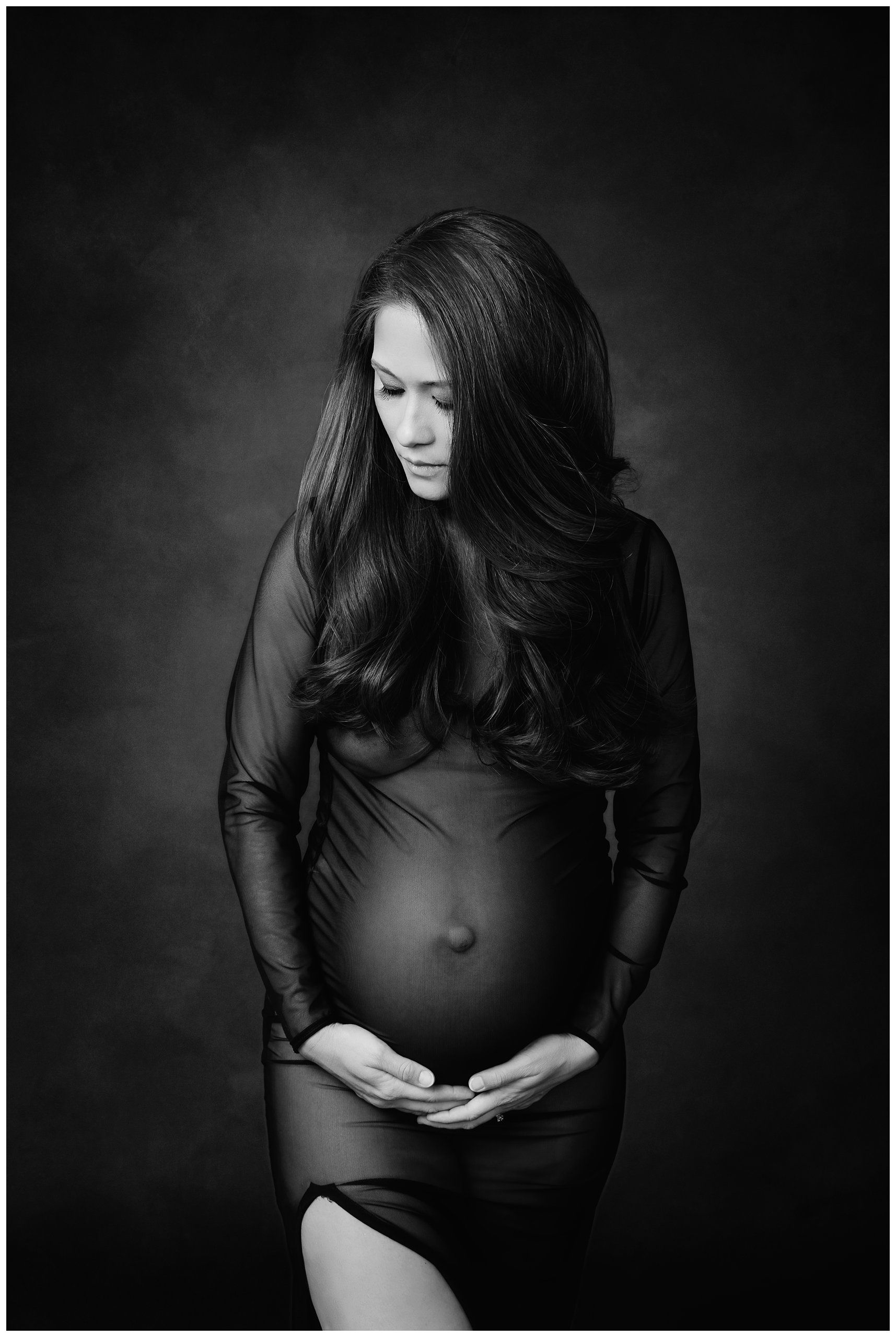 Austin maternity photographer studio portrait