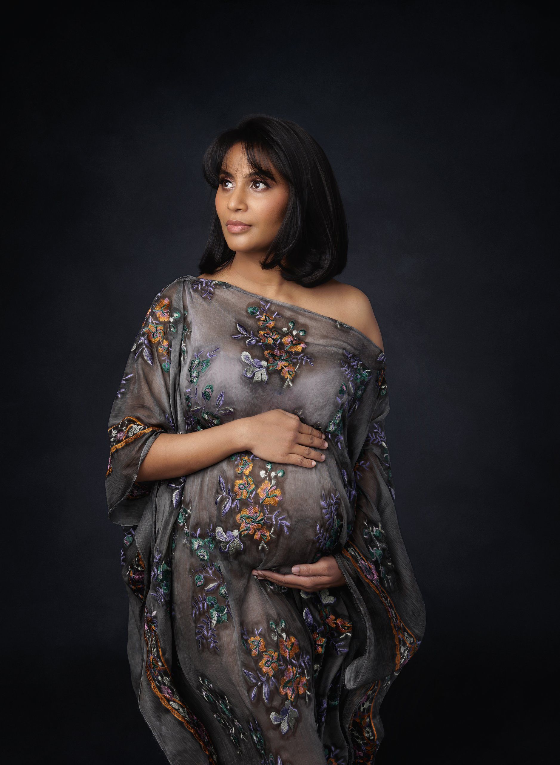 Professional Austin maternity portrait session
