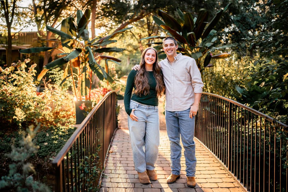 Siblings
Grapevine Botanical Garden