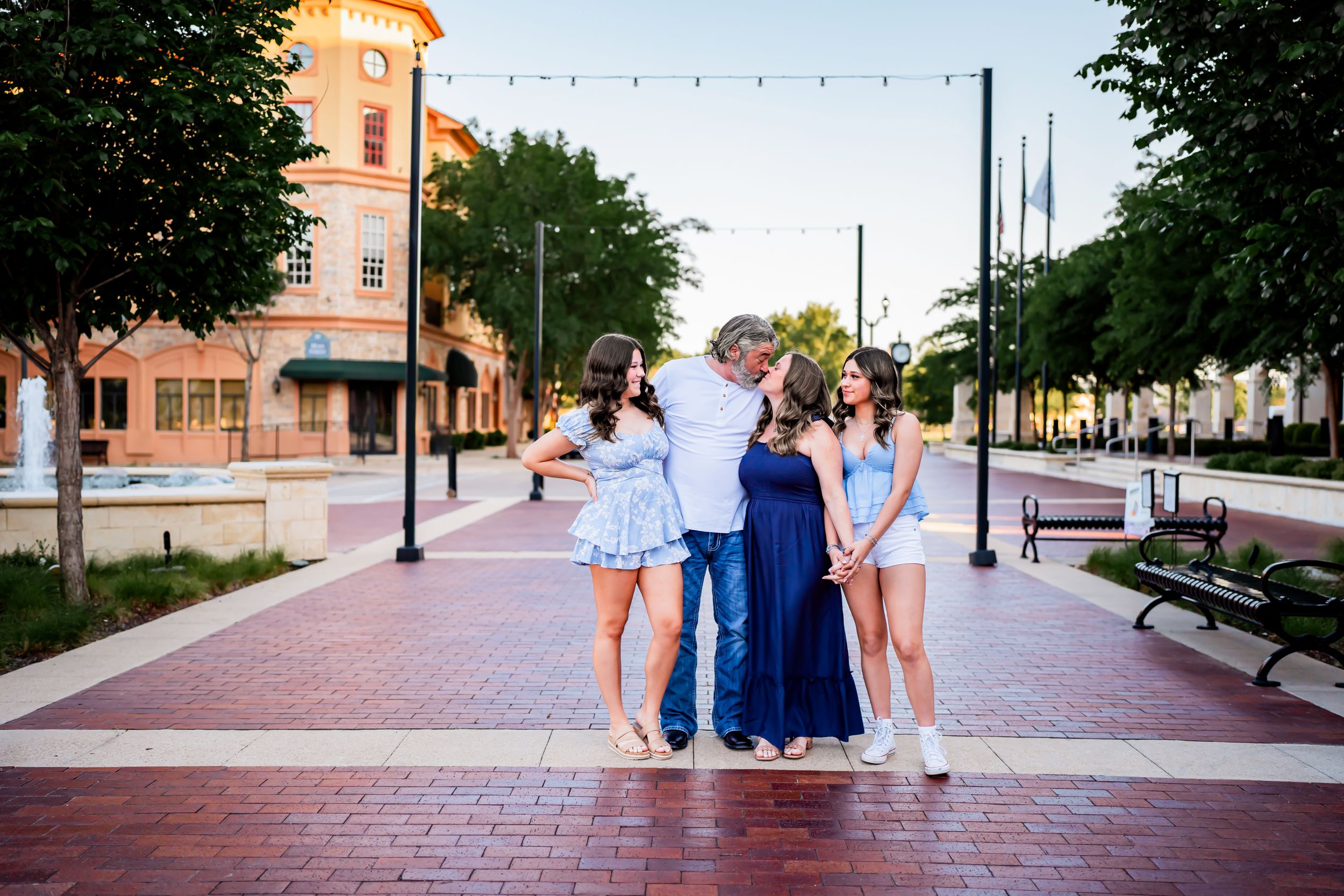 Family Colleyville Library