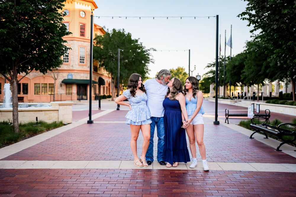 Family Colleyville Library