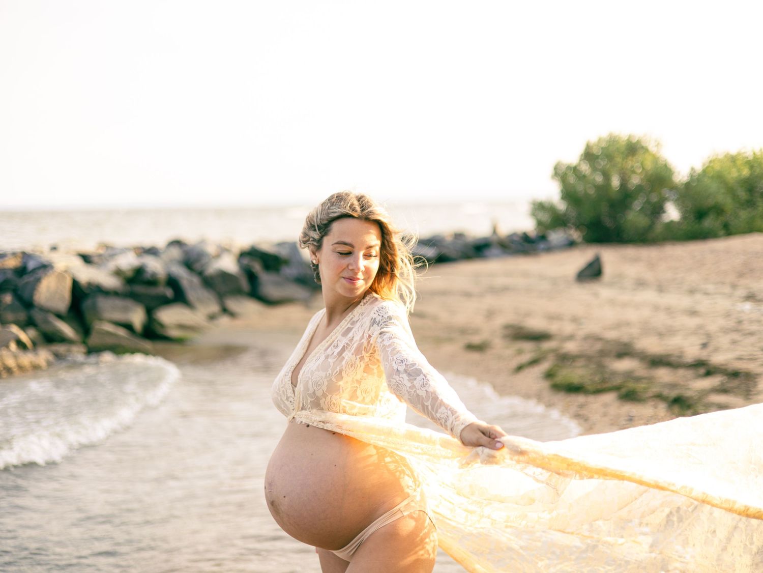 Beach maternity photos