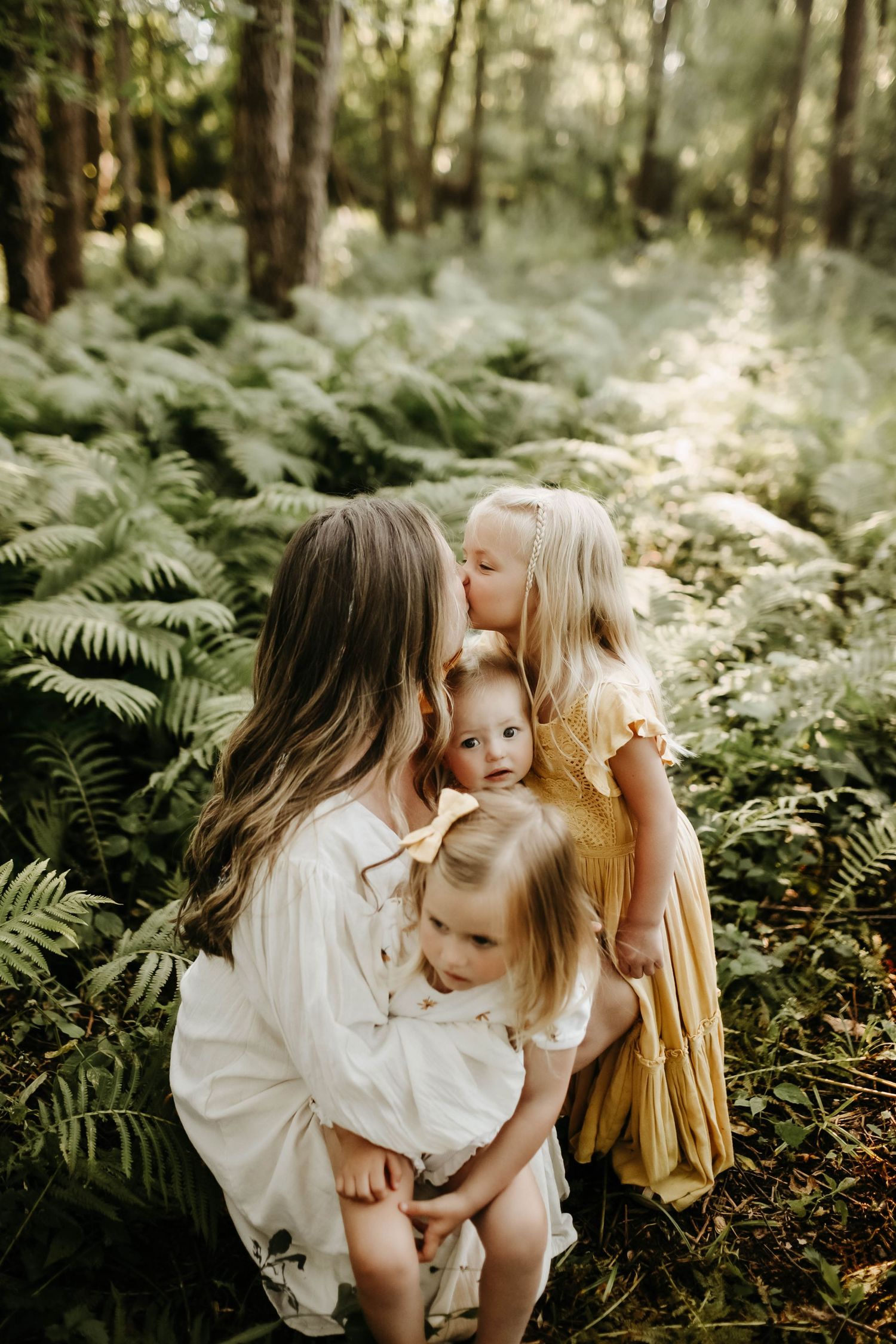 Michigan Based - Motherhood and maternity photographer.