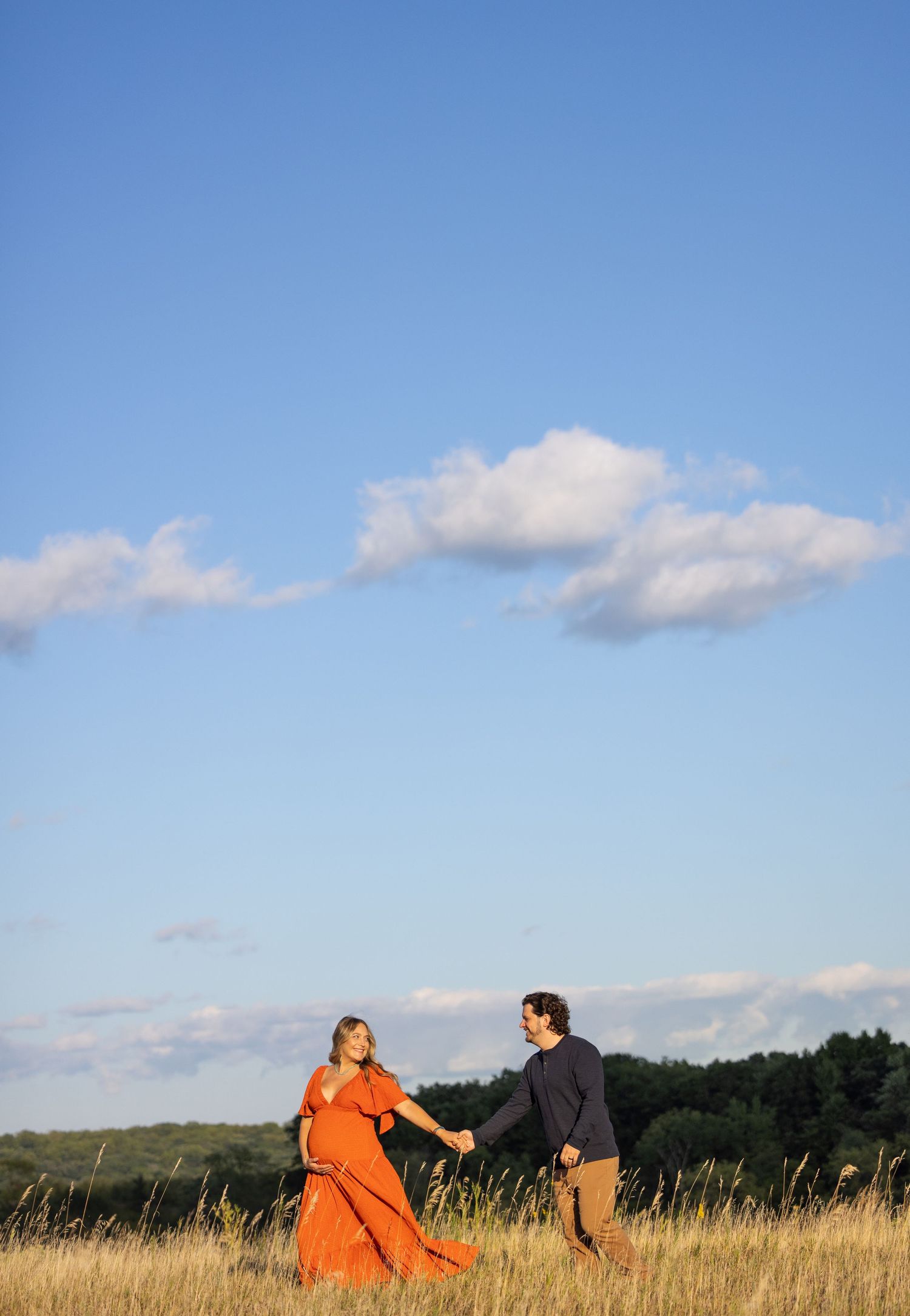 Wisconsin wedding + engagement photographer. Meg Huenink Photography. wedding photographer near me, wisconsin wedding photographer Milwaukee
