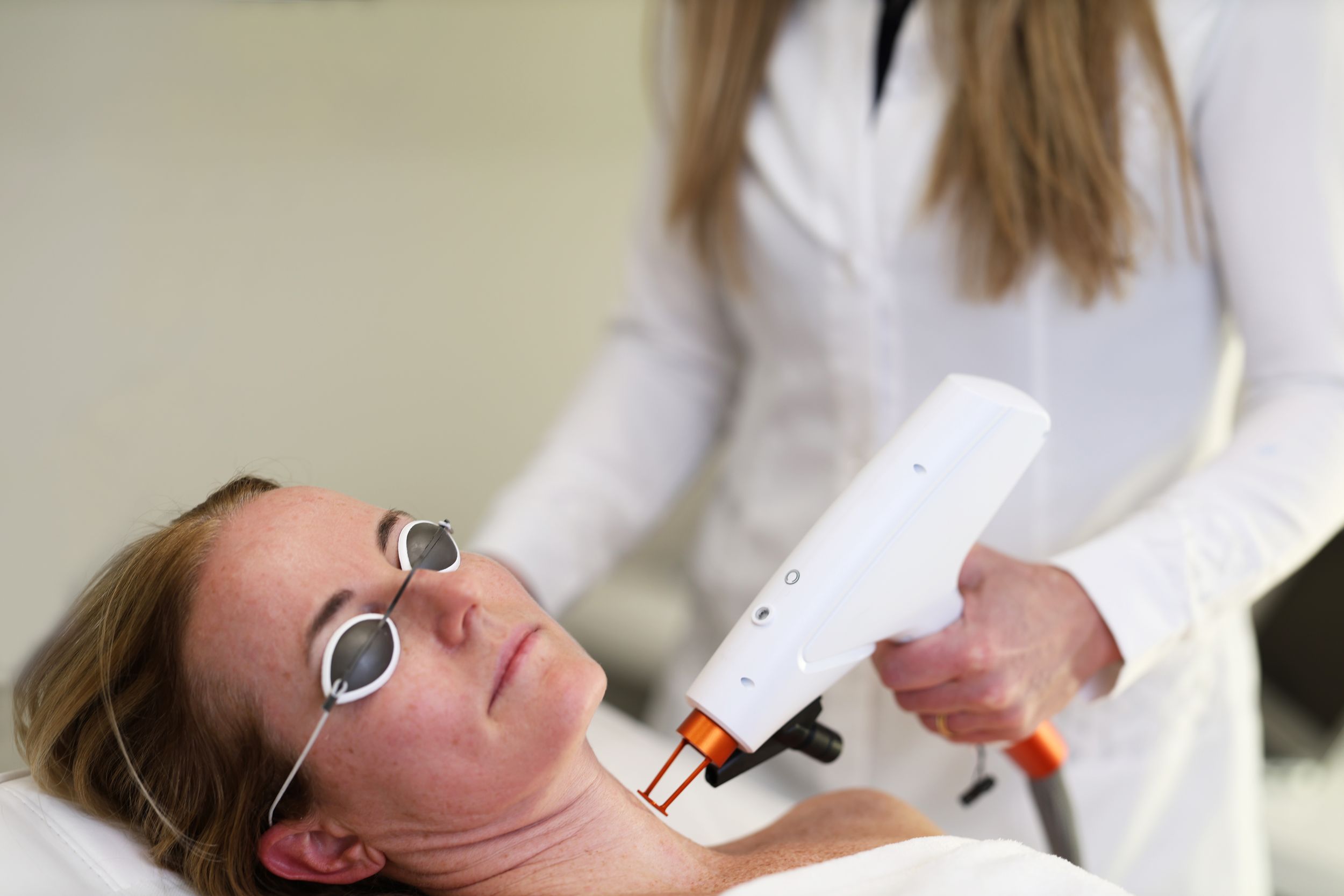 laser session photographed by gorilla studio