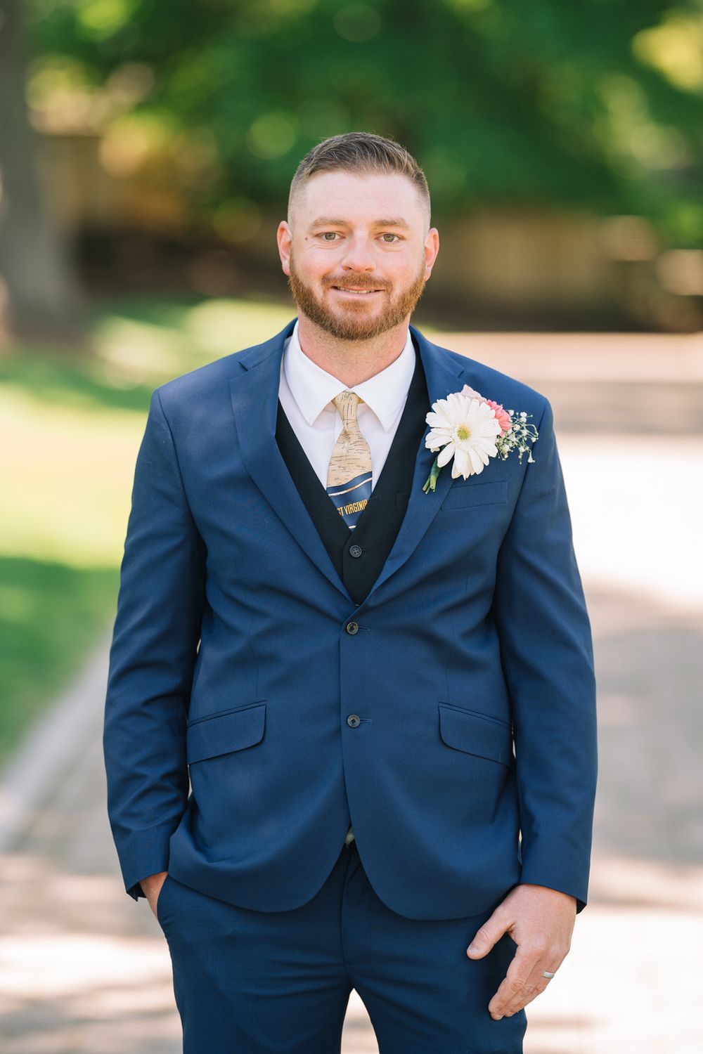 Wedding portraits at Lincoln Landing in Lockport, Illinois.