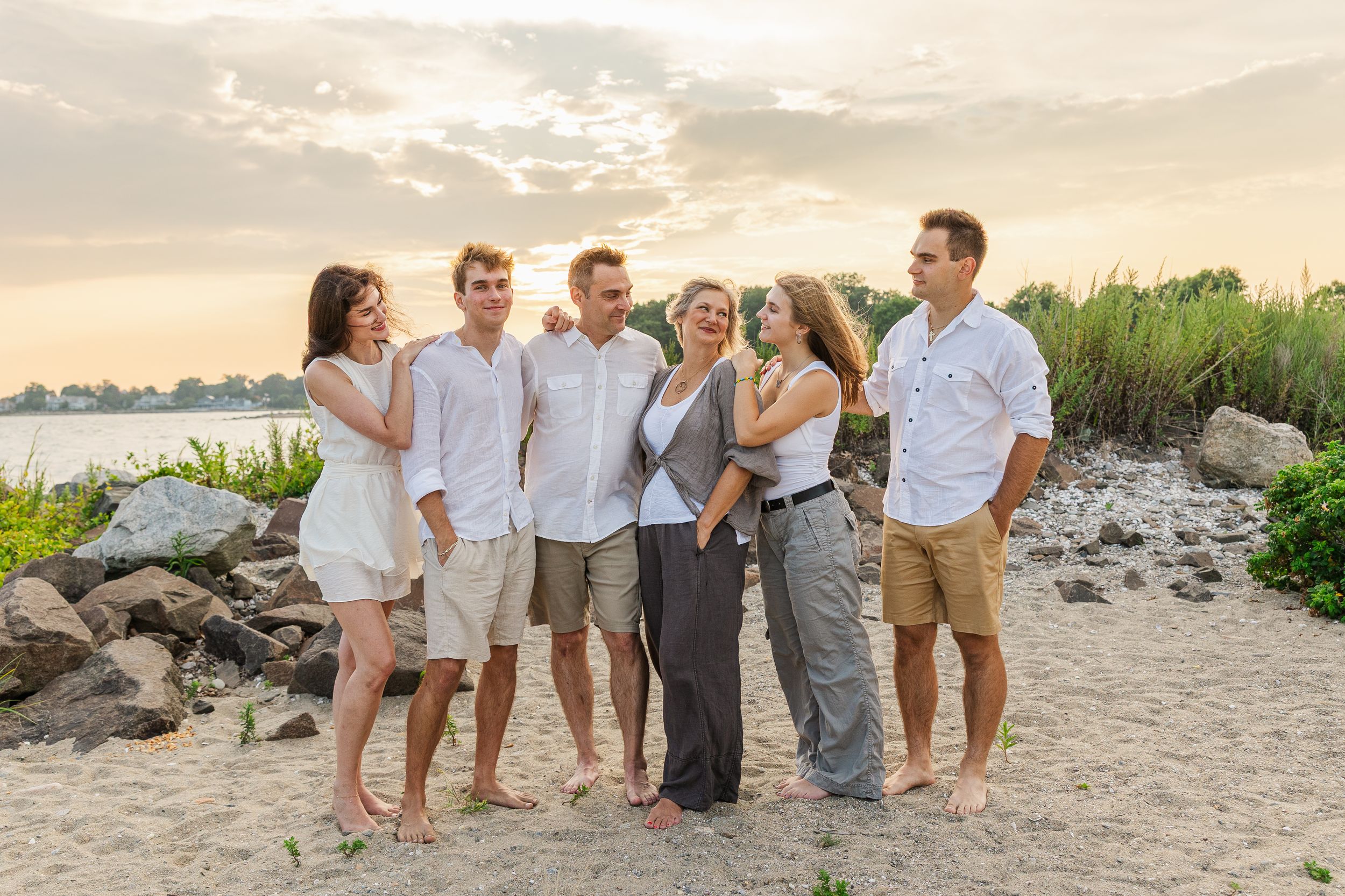 Natural, light-filled family, senior, children & couples photography in Ridgefield, Fairfield, Danbury, Wilton, Westport & New Canaan, CT.