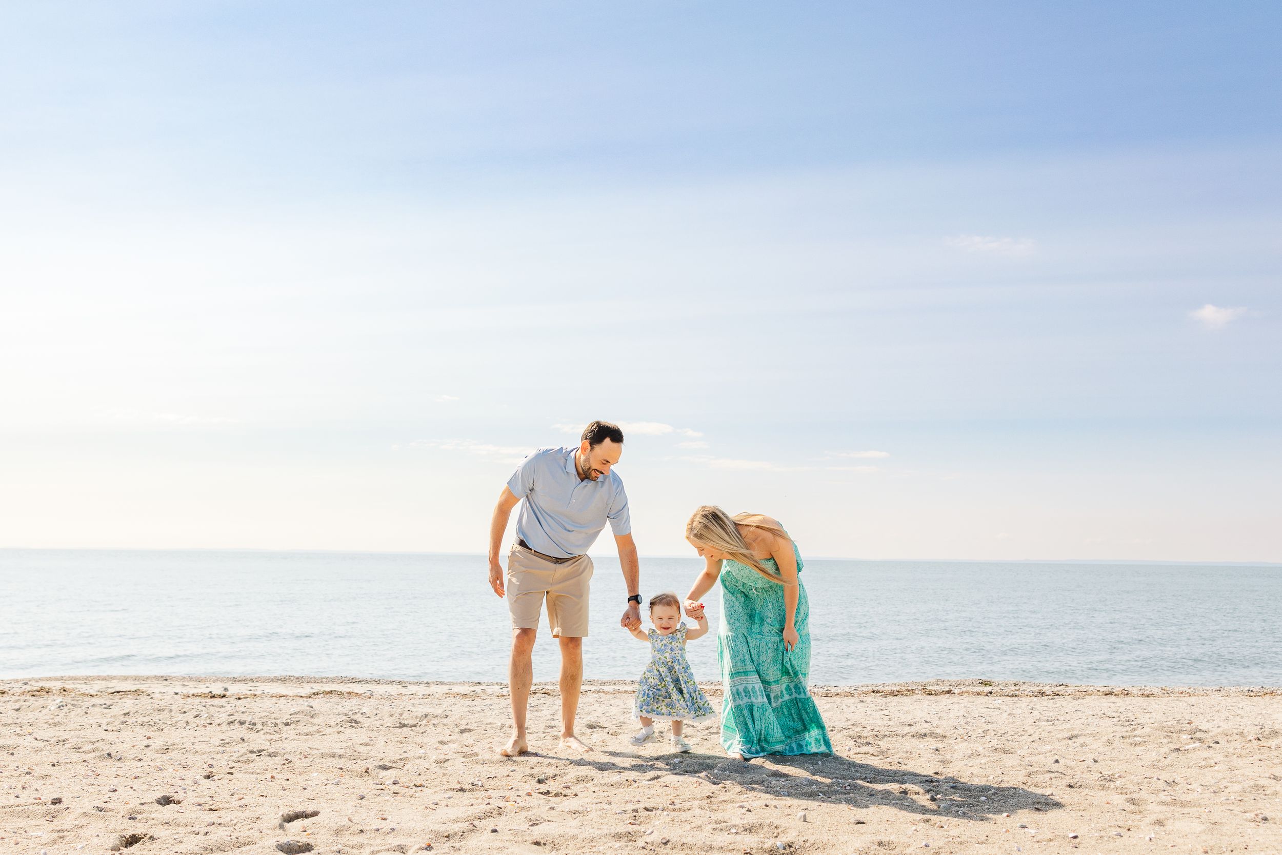 Natural, light-filled family, senior, children & couples photography in Ridgefield, Fairfield, Danbury, Wilton, Westport & New Canaan, CT.