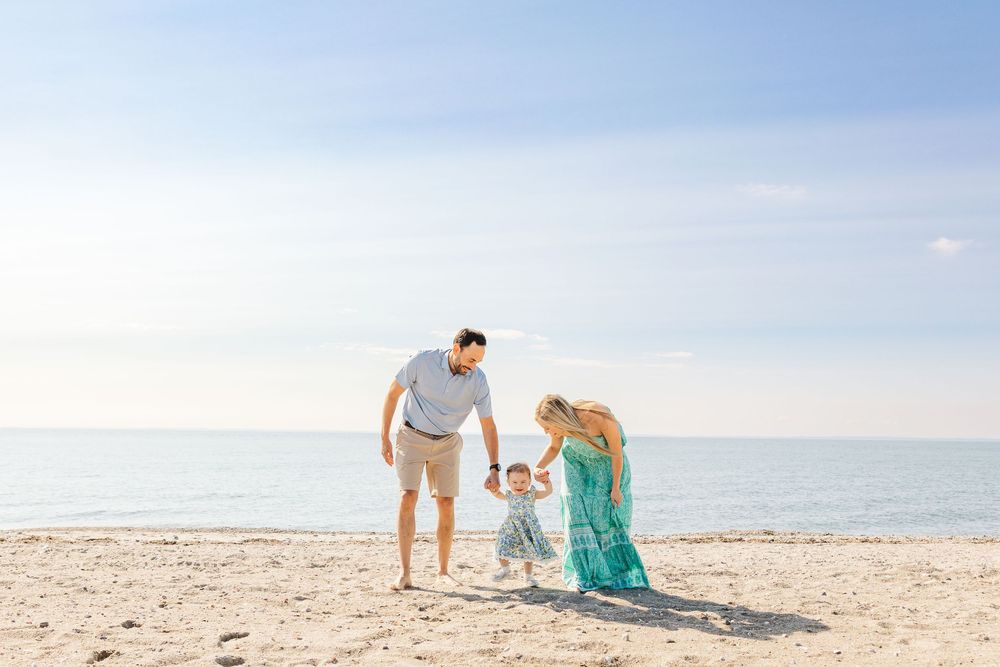 Natural, light-filled family, senior, children & couples photography in Ridgefield, Fairfield, Danbury, Wilton, Westport & New Canaan, CT.