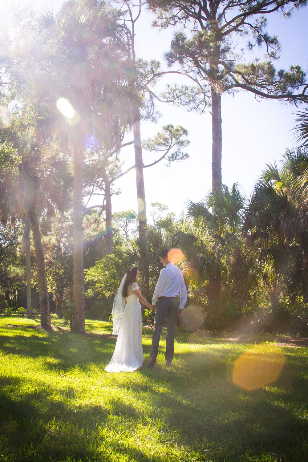 editorial style wedding photography in Tampa, St Pete, Clearwater, Naples, Sarasota, Florida during the golden hour