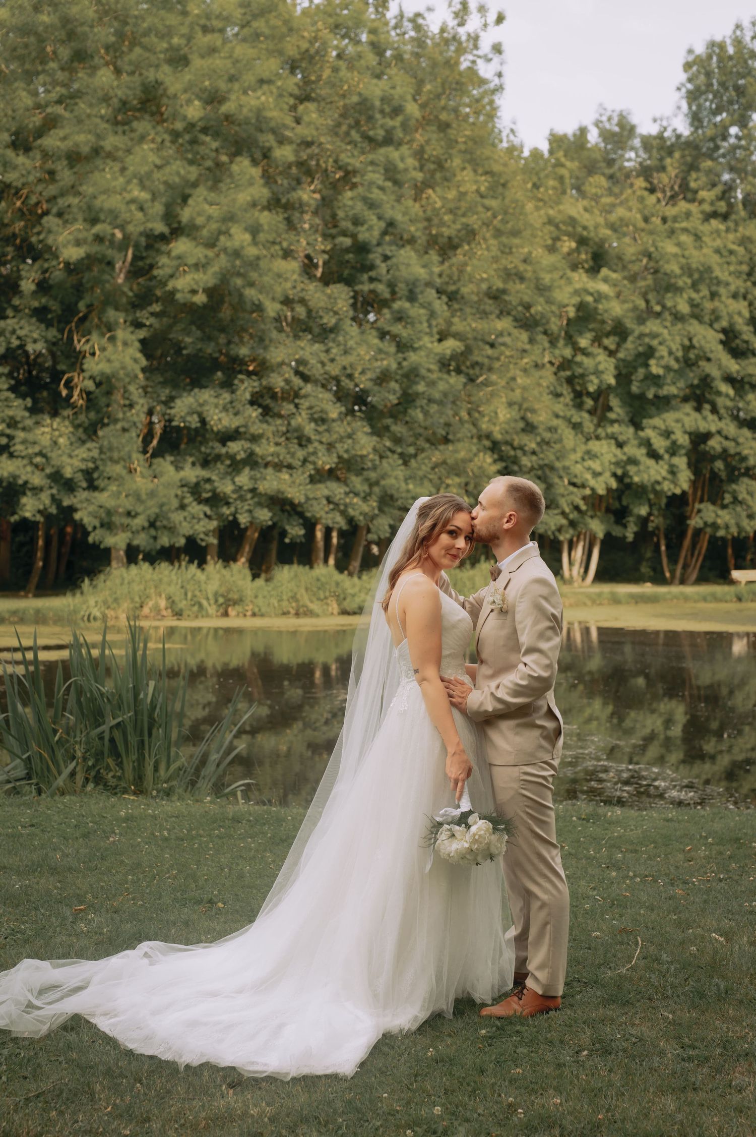 Photographie d'un mariage proche Beauvais - Séance couple. des images intemporelles