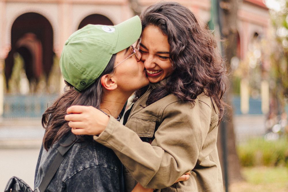 Sesión de fotos de pareja en el Kiosco Morisco de Santa María la Ribera, Ciudad de México