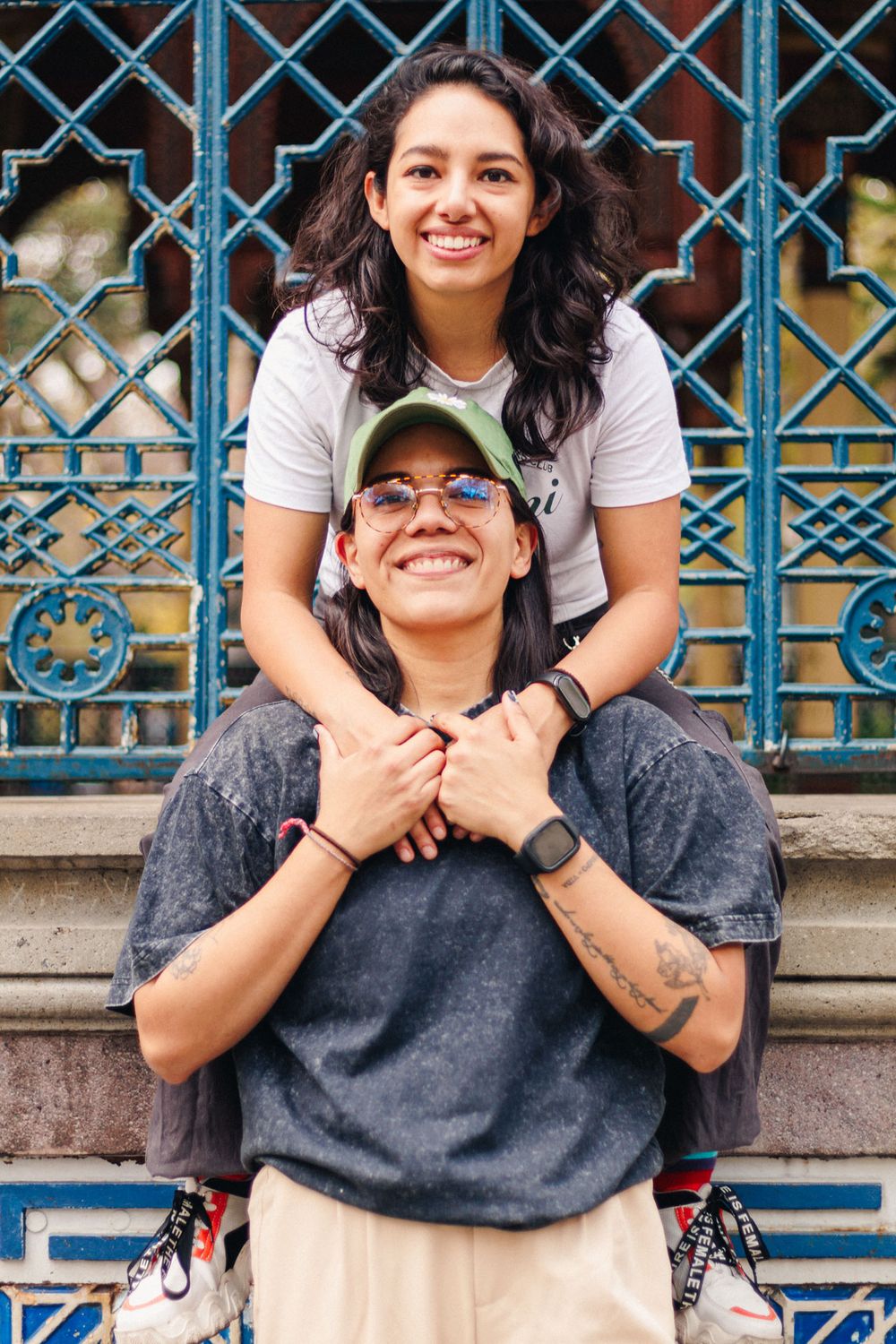 Sesión de fotos de pareja en el Kiosco Morisco de Santa María la Ribera, Ciudad de México
