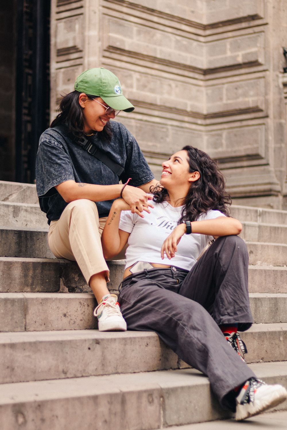 Sesión de fotos de pareja en el Kiosco Morisco de Santa María la Ribera, Ciudad de México