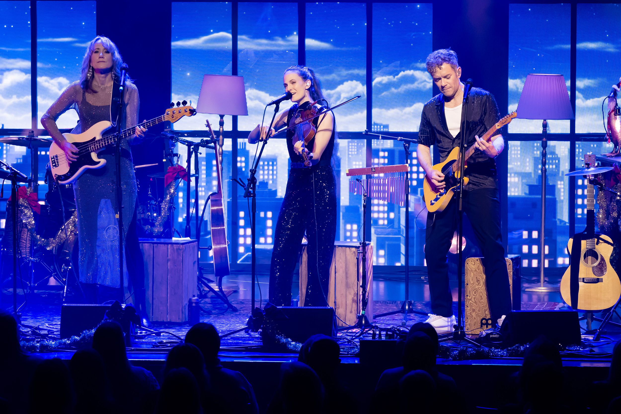 Unplugged Christmas i Linköping konsert och kongress. Med Peter Johansson, Bruno Mitsogiannis, Matilda Grün och Petra Wahlgren.