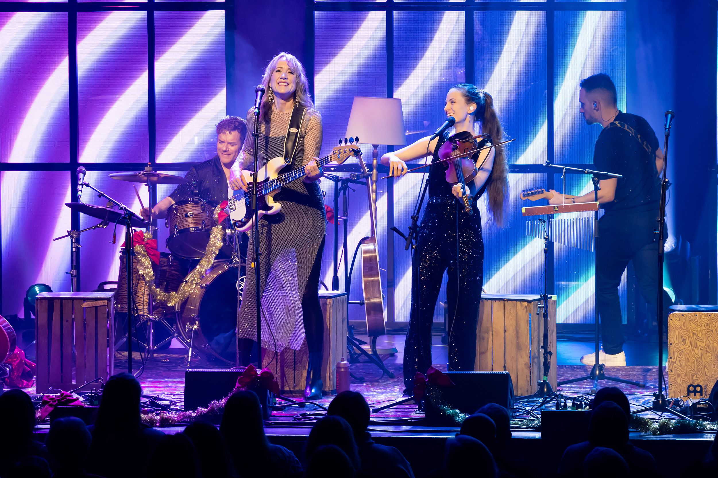 Unplugged Christmas i Linköping konsert och kongress. Med Peter Johansson, Bruno Mitsogiannis, Matilda Grün och Petra Wahlgren.