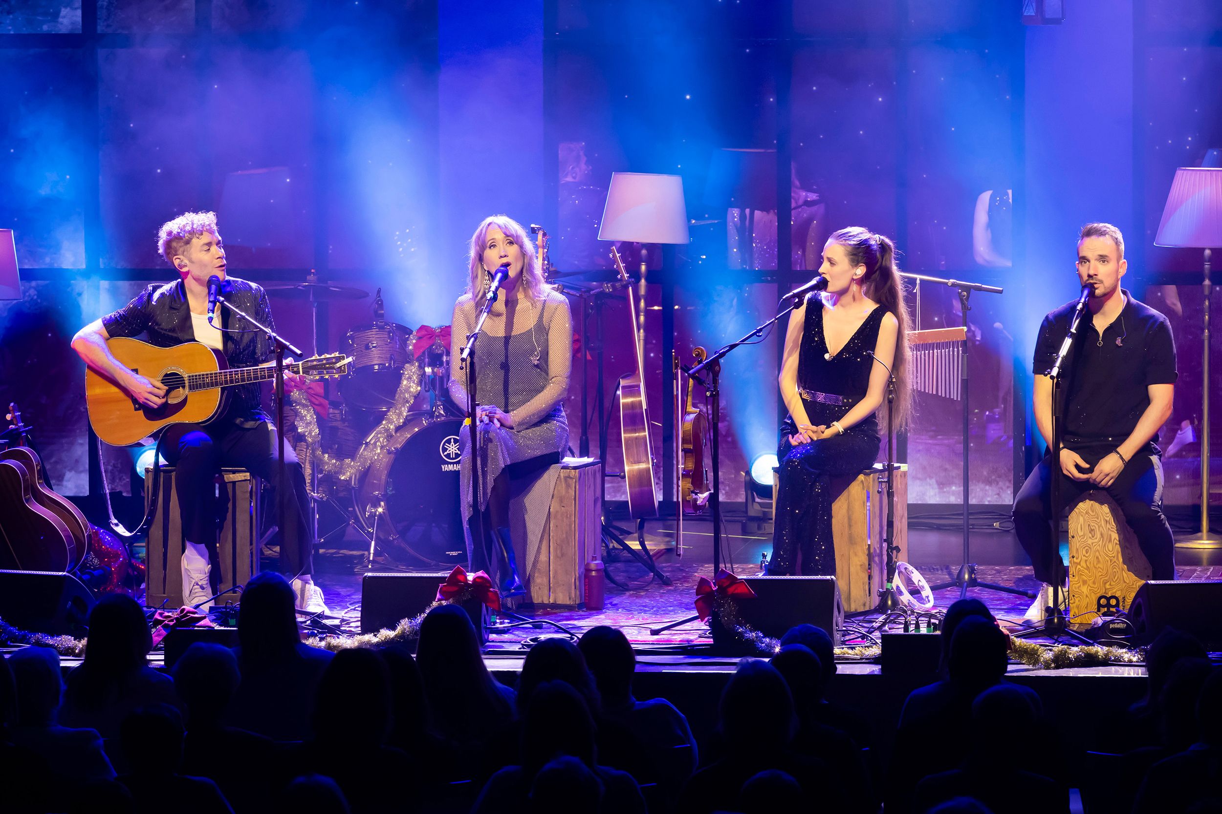 Unplugged Christmas i Linköping konsert och kongress. Med Peter Johansson, Bruno Mitsogiannis, Matilda Grün och Petra Wahlgren.