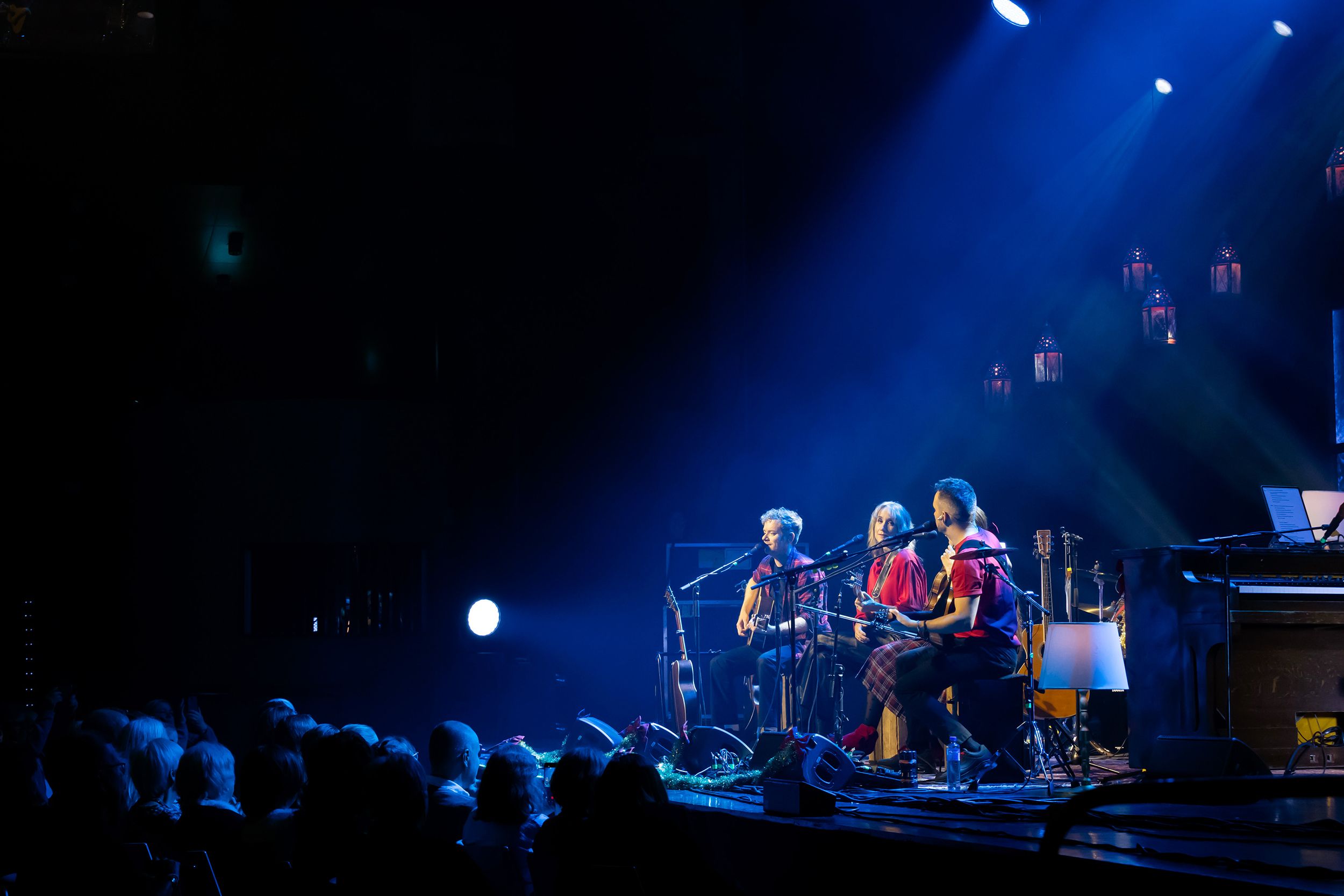Unplugged Christmas i Linköping konsert och kongress. Med Peter Johansson, Bruno Mitsogiannis, Matilda Grün och Petra Wahlgren.