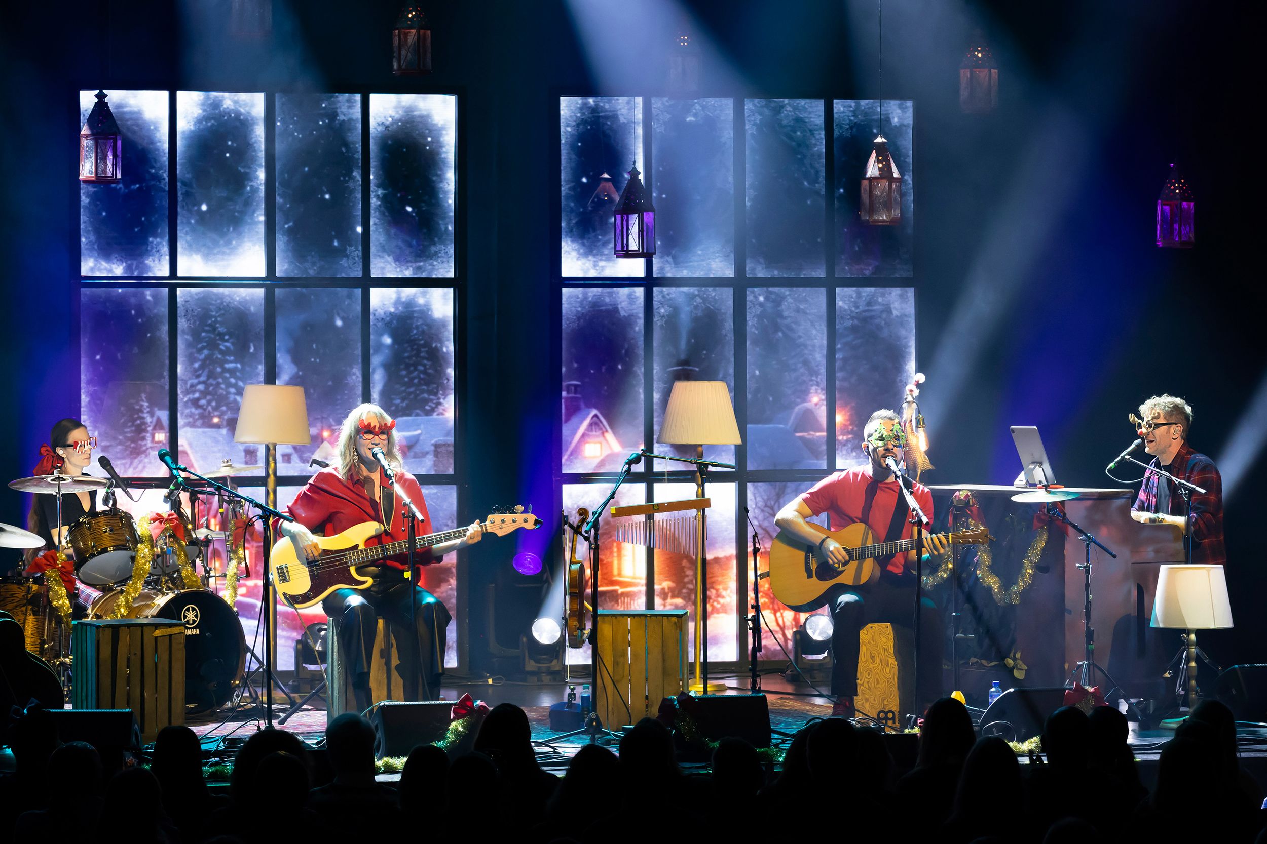 Unplugged Christmas i Linköping konsert och kongress. Med Peter Johansson, Bruno Mitsogiannis, Matilda Grün och Petra Wahlgren.