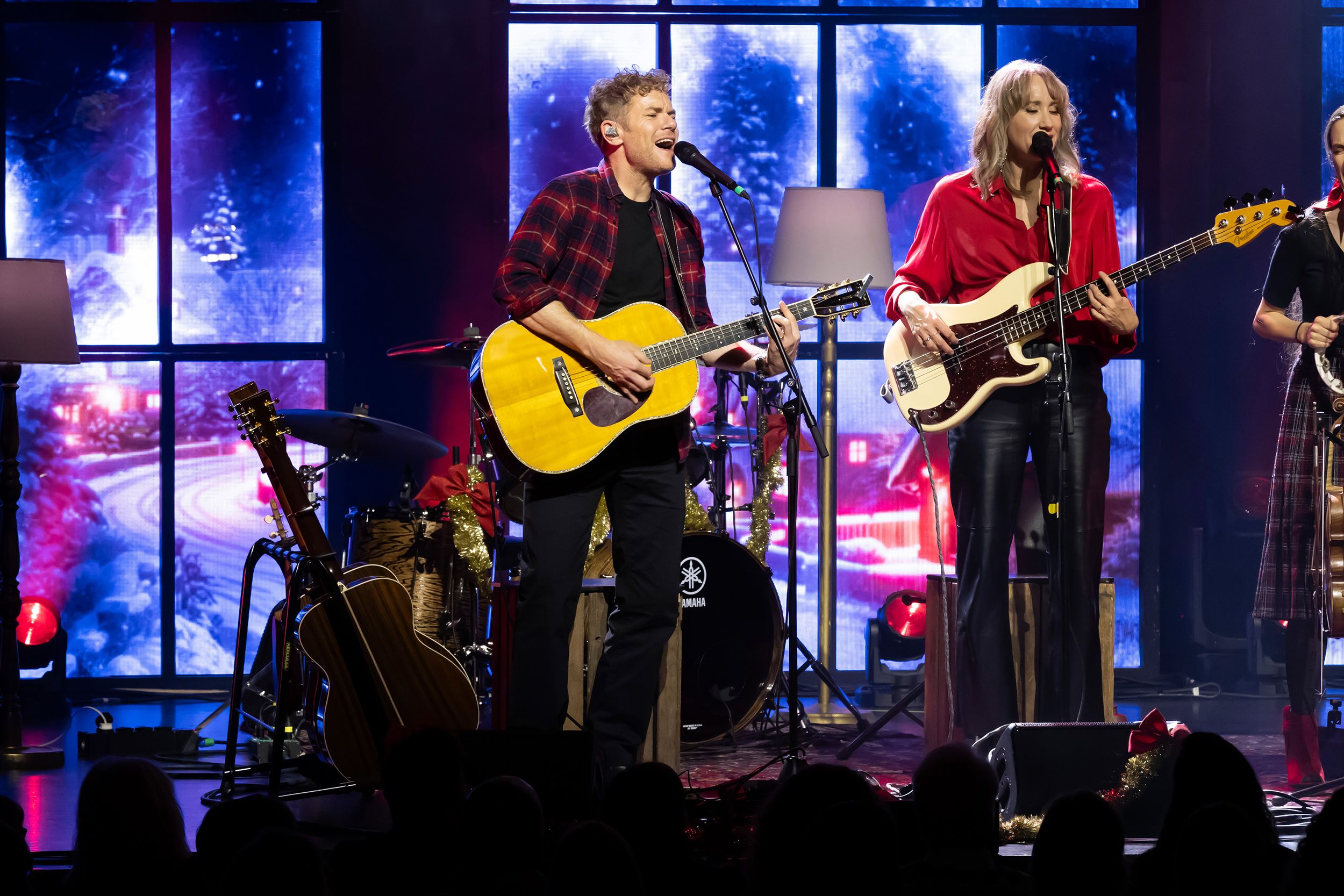 Unplugged Christmas i Linköping konsert och kongress. Med Peter Johansson, Bruno Mitsogiannis, Matilda Grün och Petra Wahlgren.