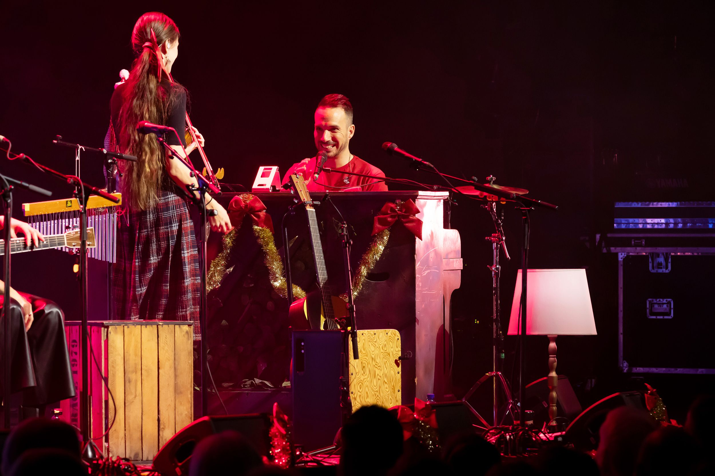 Unplugged Christmas i Linköping konsert och kongress. Med Peter Johansson, Bruno Mitsogiannis, Matilda Grün och Petra Wahlgren.
