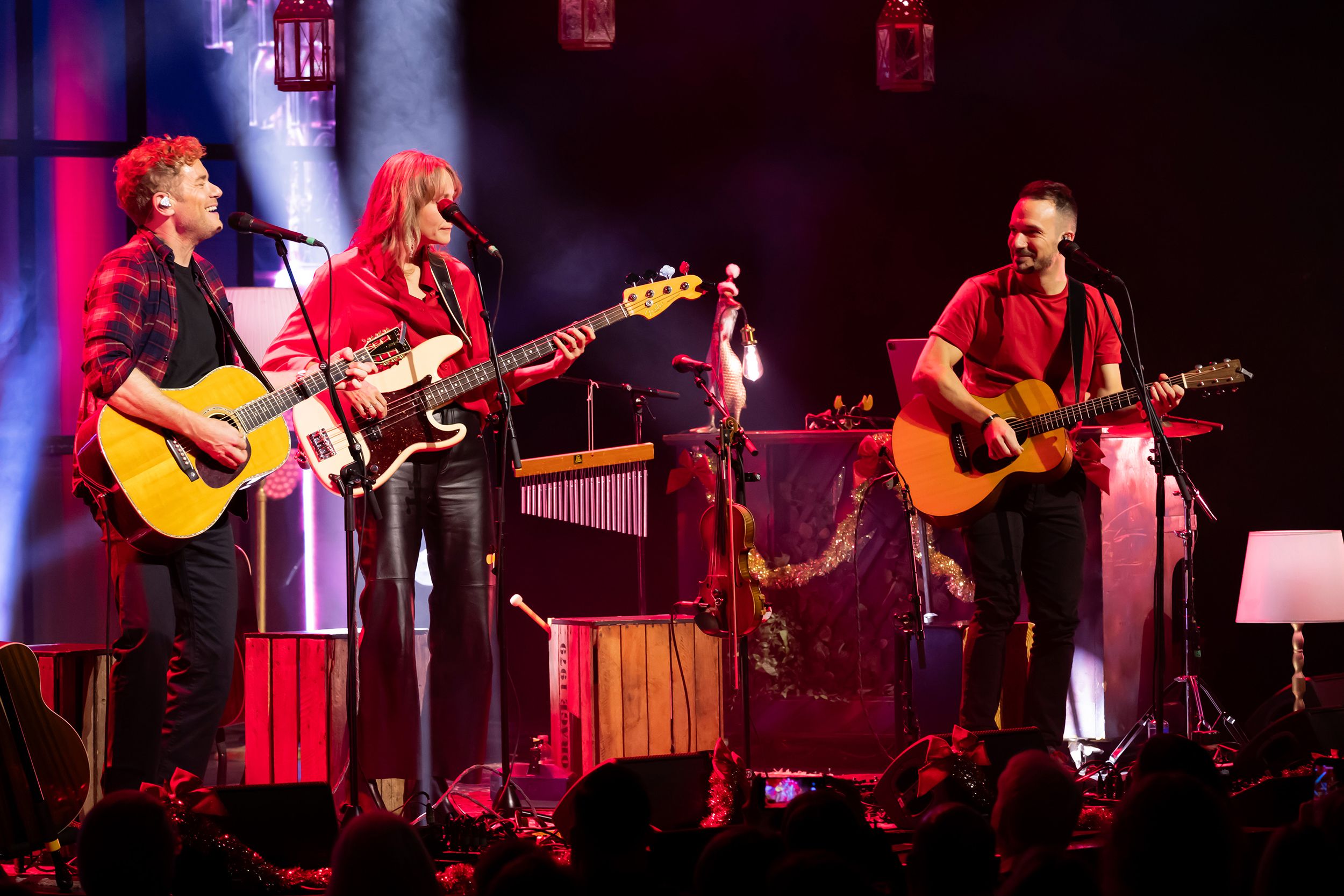 Unplugged Christmas i Linköping konsert och kongress. Med Peter Johansson, Bruno Mitsogiannis, Matilda Grün och Petra Wahlgren.