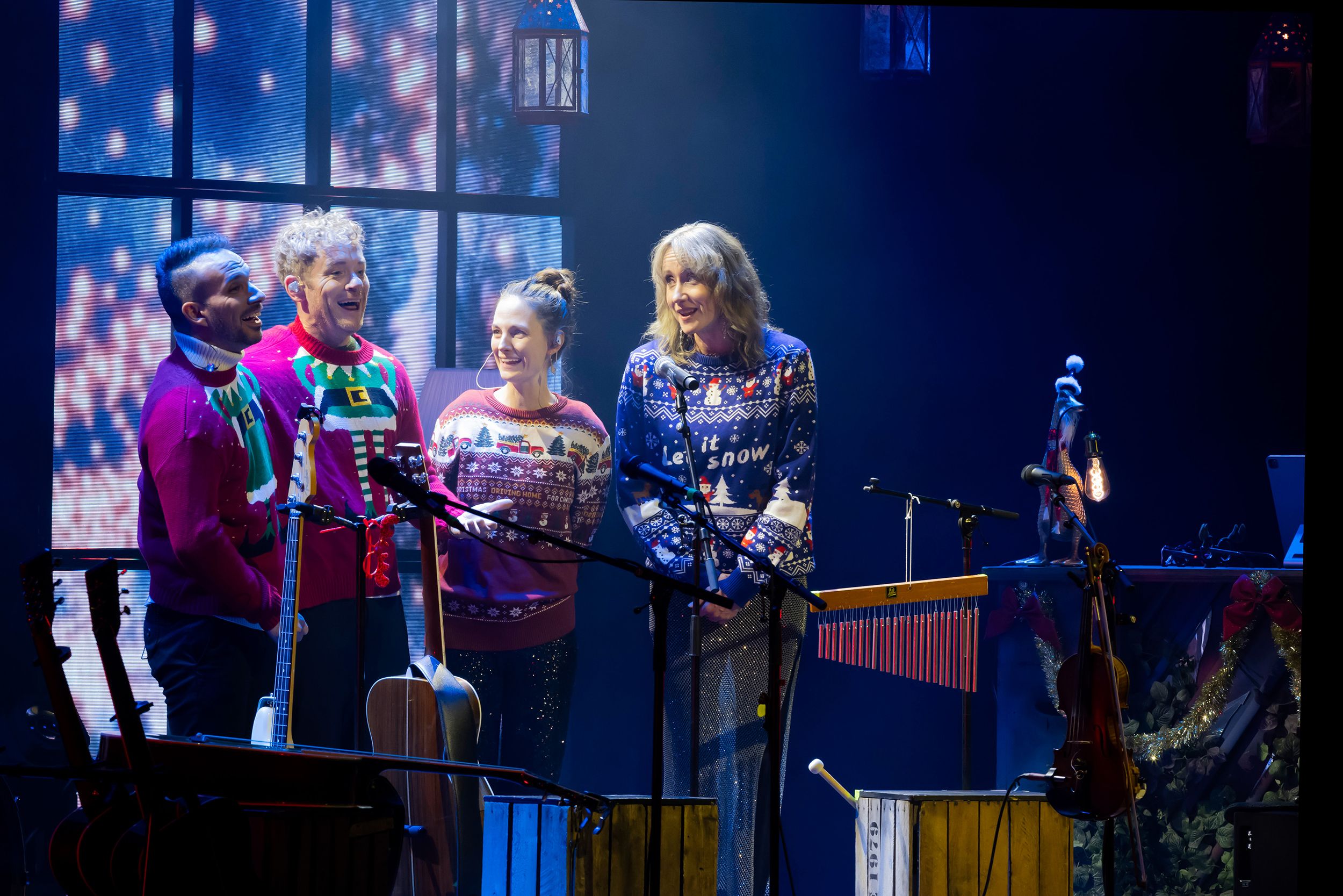Unplugged Christmas i Linköping konsert och kongress. Med Peter Johansson, Bruno Mitsogiannis, Matilda Grün och Petra Wahlgren.