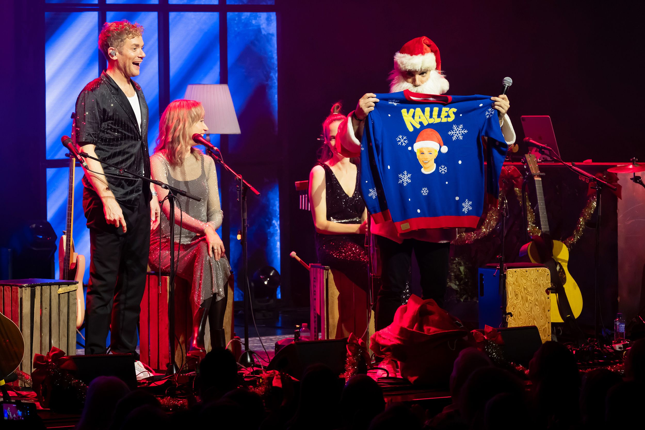 Unplugged Christmas i Linköping konsert och kongress. Med Peter Johansson, Bruno Mitsogiannis, Matilda Grün och Petra Wahlgren.