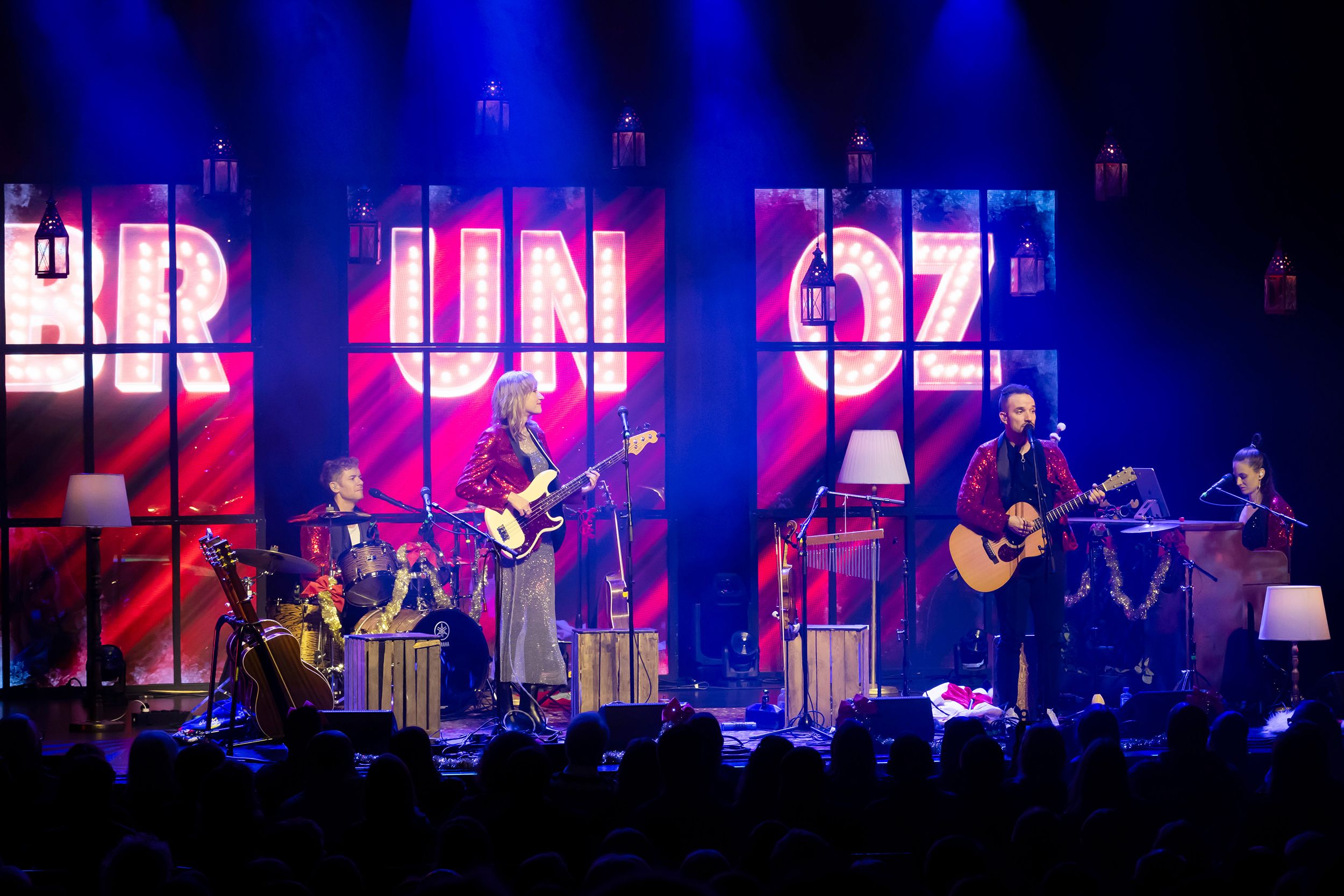 Unplugged Christmas i Linköping konsert och kongress. Med Peter Johansson, Bruno Mitsogiannis, Matilda Grün och Petra Wahlgren.
