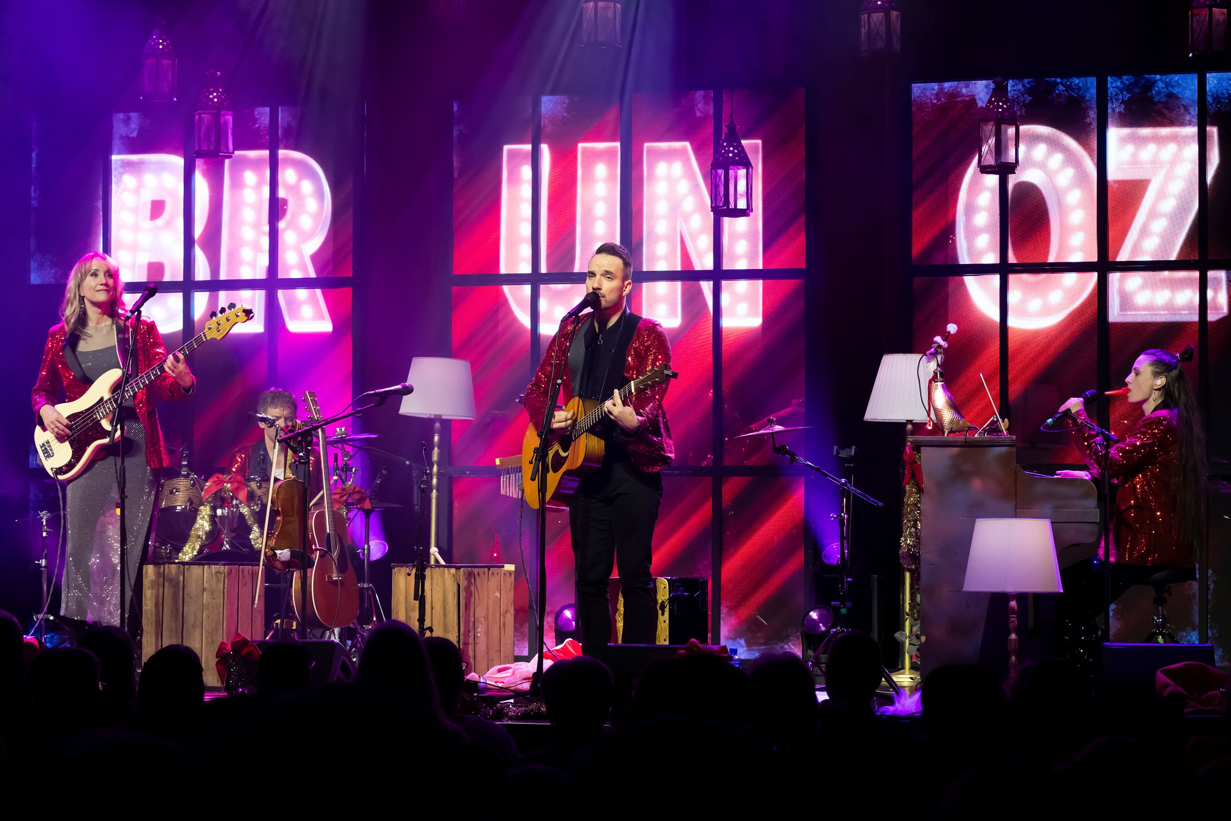 Unplugged Christmas i Linköping konsert och kongress. Med Peter Johansson, Bruno Mitsogiannis, Matilda Grün och Petra Wahlgren.