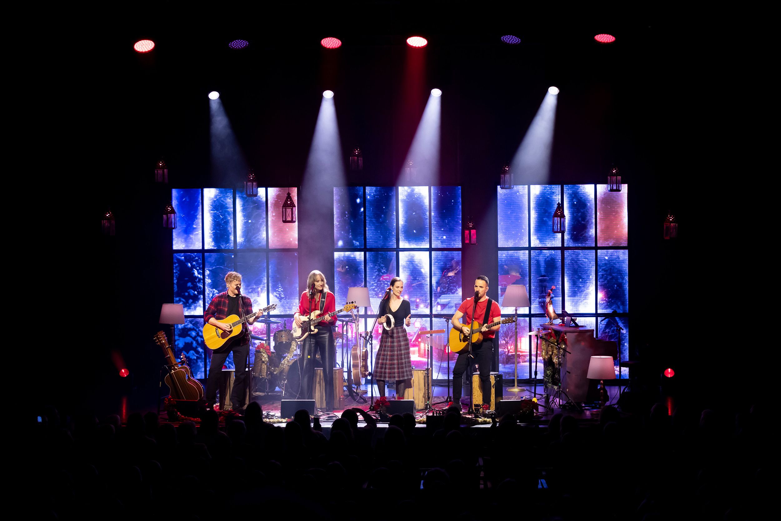 Unplugged Christmas i Linköping konsert och kongress. Med Peter Johansson, Bruno Mitsogiannis, Matilda Grün och Petra Wahlgren.