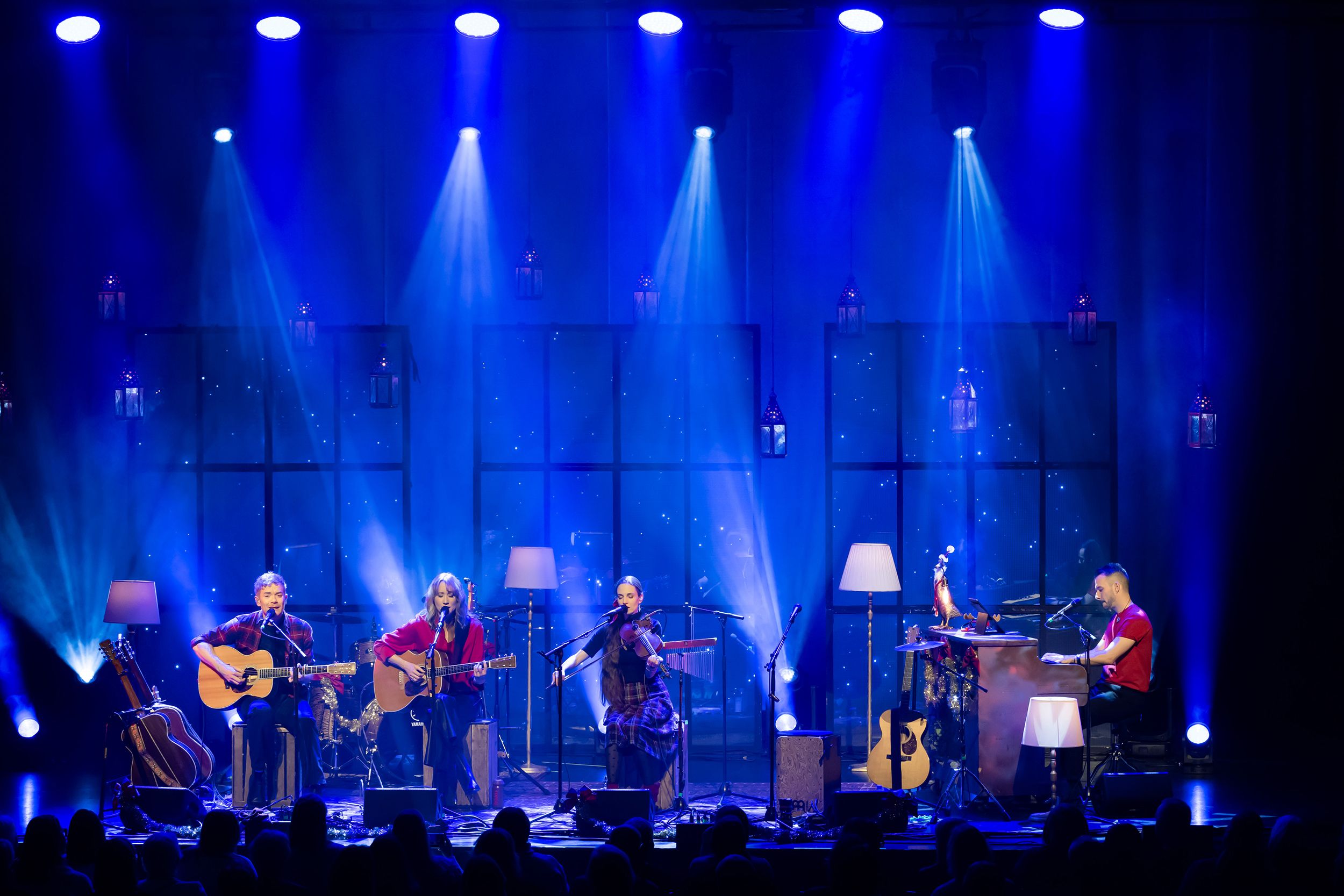 Unplugged Christmas i Linköping konsert och kongress. Med Peter Johansson, Bruno Mitsogiannis, Matilda Grün och Petra Wahlgren.