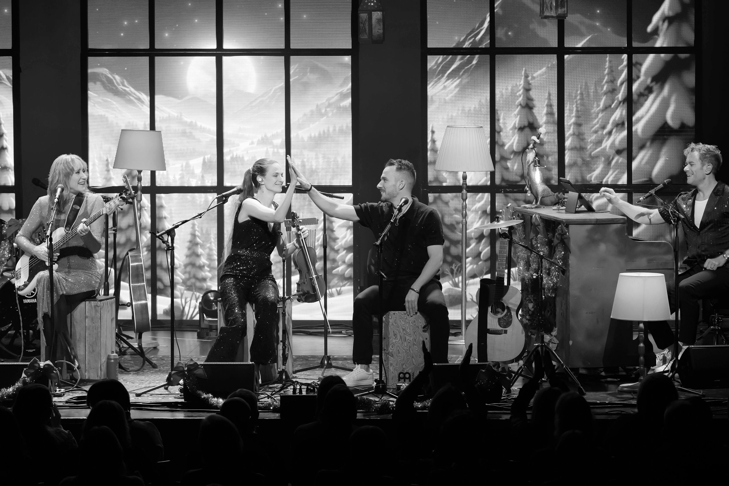 Unplugged Christmas i Linköping konsert och kongress. Med Peter Johansson, Bruno Mitsogiannis, Matilda Grün och Petra Wahlgren.