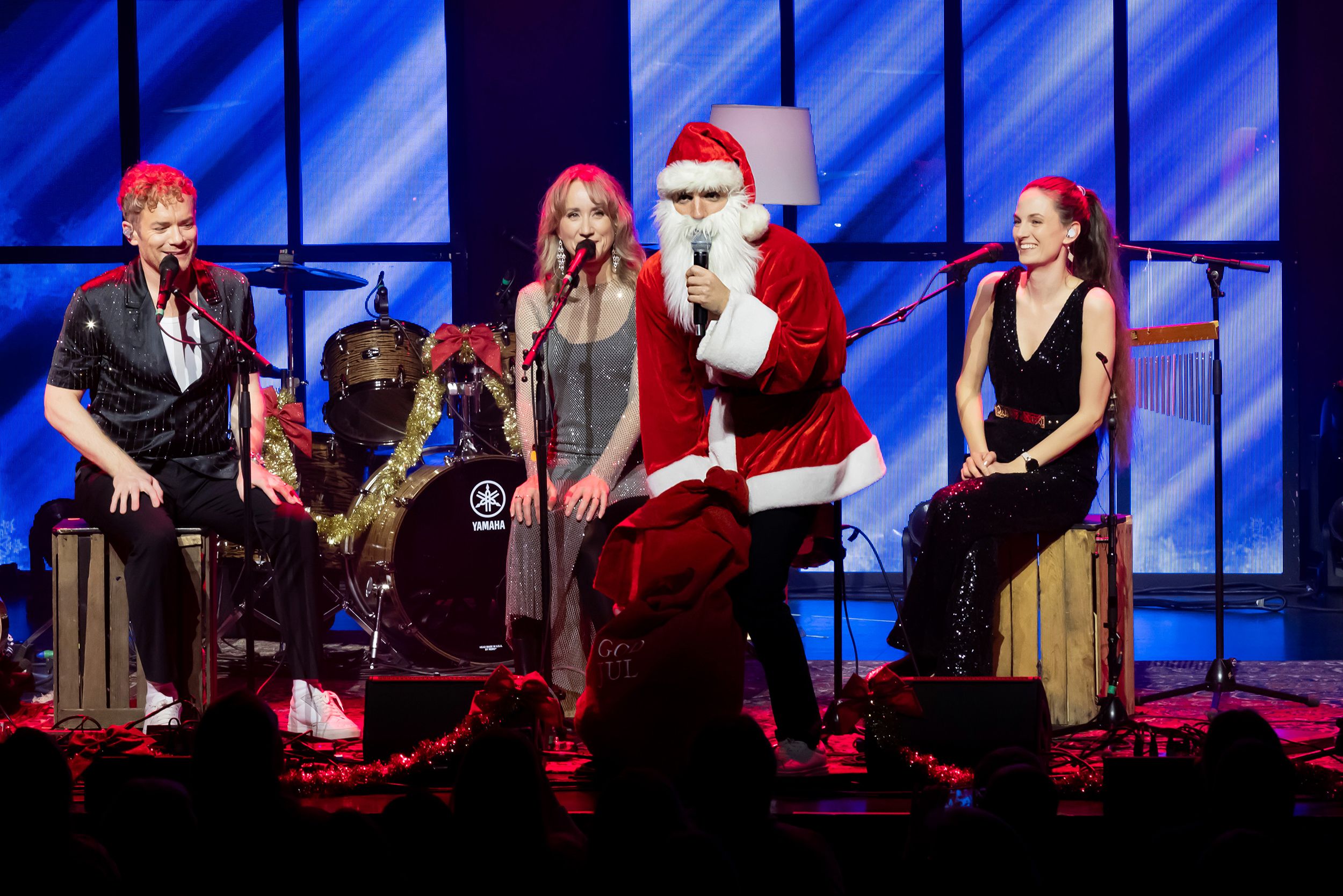 Unplugged Christmas i Linköping konsert och kongress. Med Peter Johansson, Bruno Mitsogiannis, Matilda Grün och Petra Wahlgren.