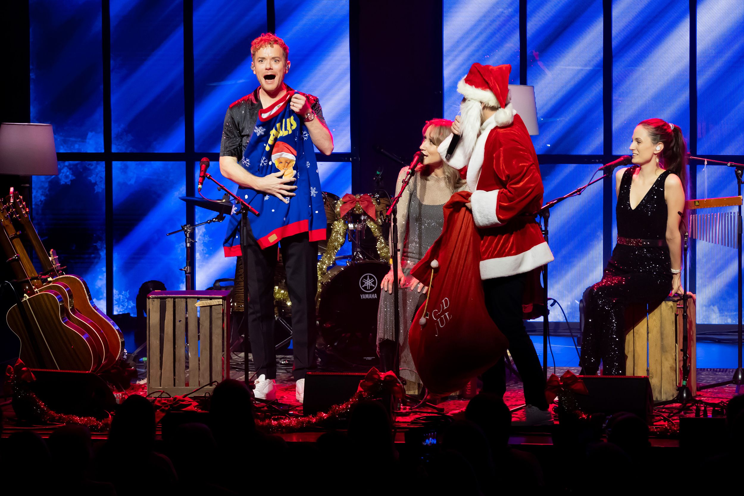 Unplugged Christmas i Linköping konsert och kongress. Med Peter Johansson, Bruno Mitsogiannis, Matilda Grün och Petra Wahlgren.
