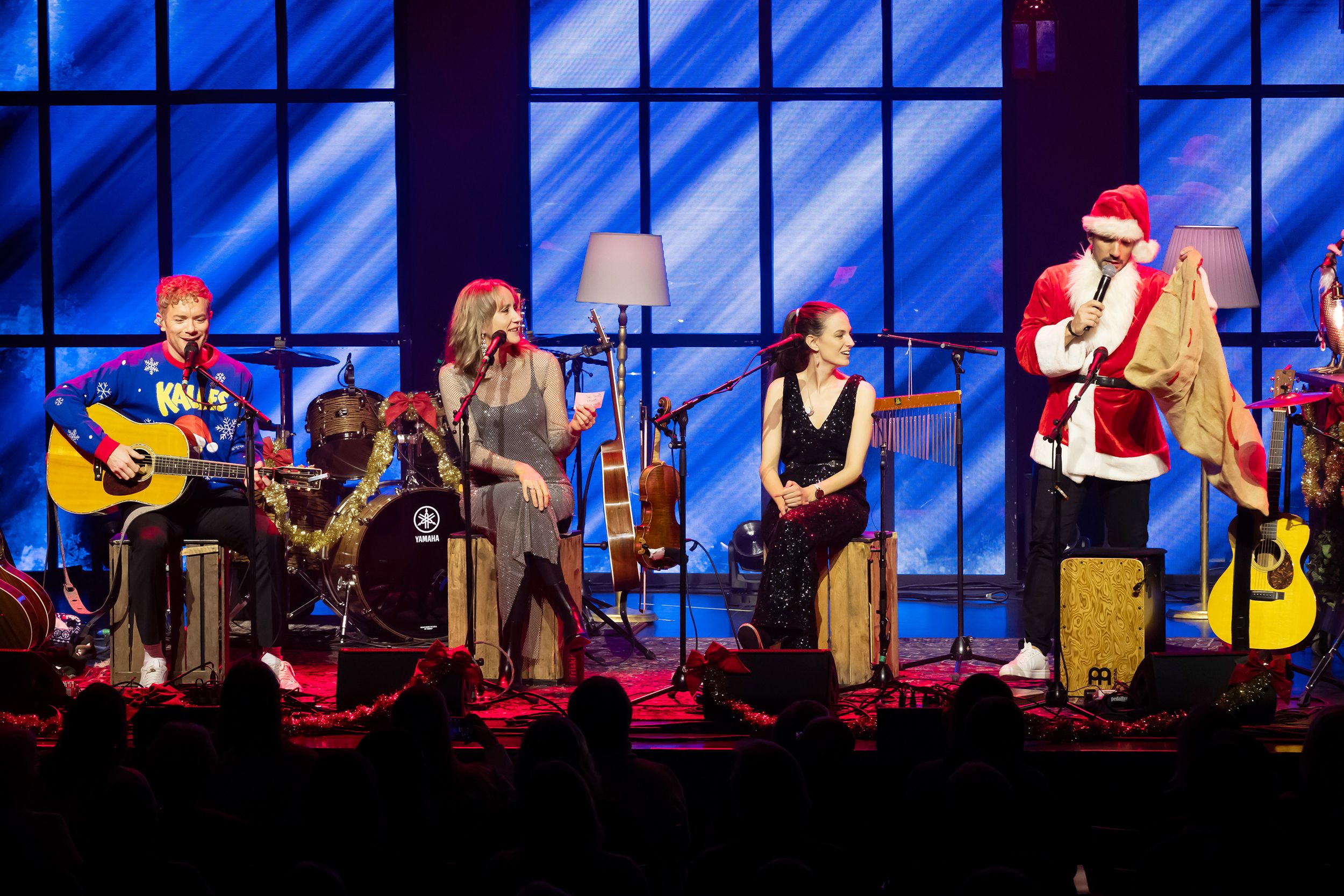 Unplugged Christmas i Linköping konsert och kongress. Med Peter Johansson, Bruno Mitsogiannis, Matilda Grün och Petra Wahlgren.