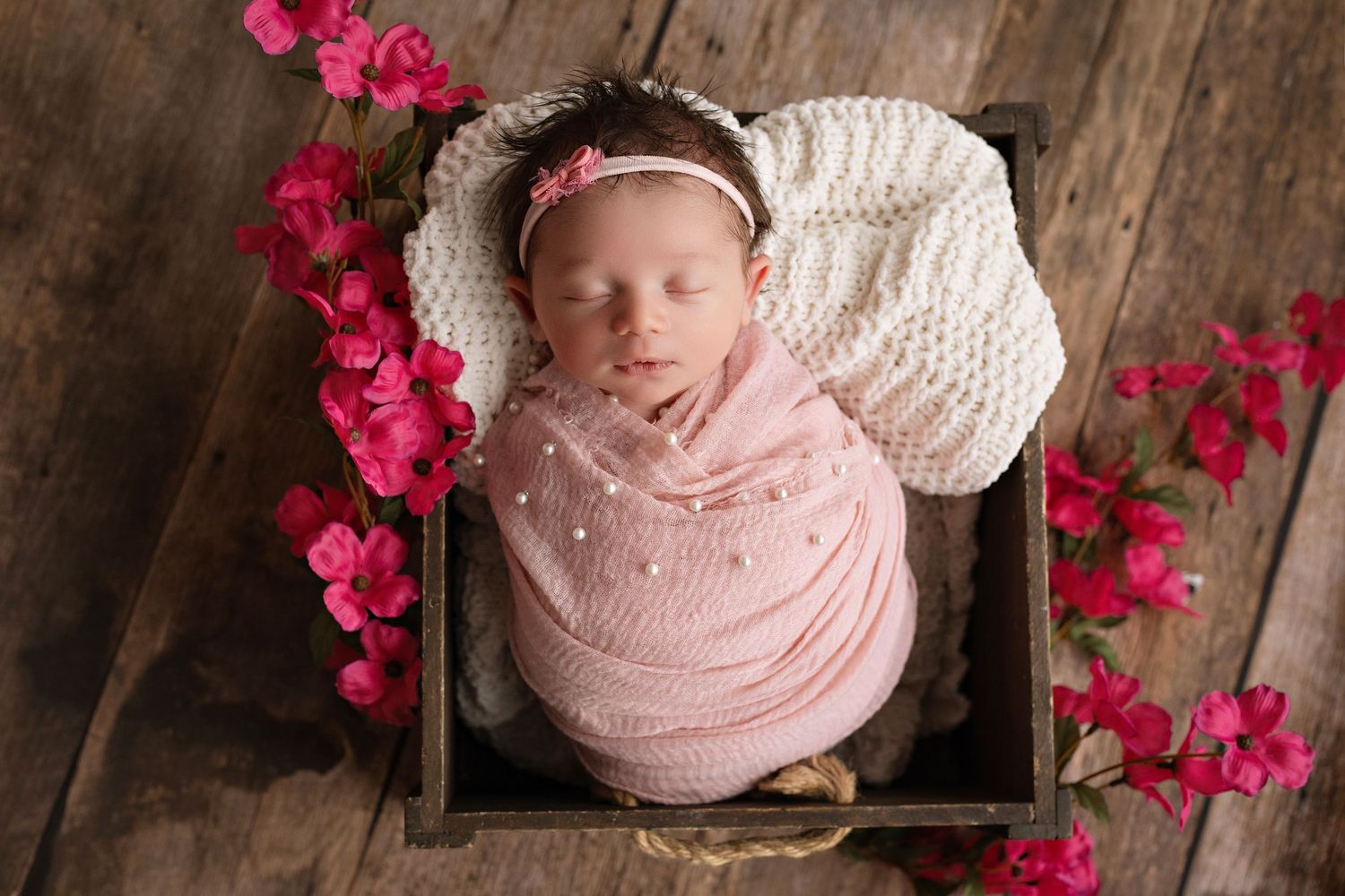 Newborn photos with Kendall Kuss Photography Nashotah WI, lake country family photographer, Watertown WI photography studio