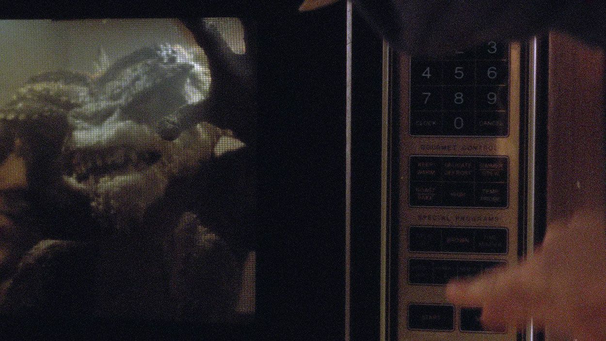 Gremlins microwave scene puppets