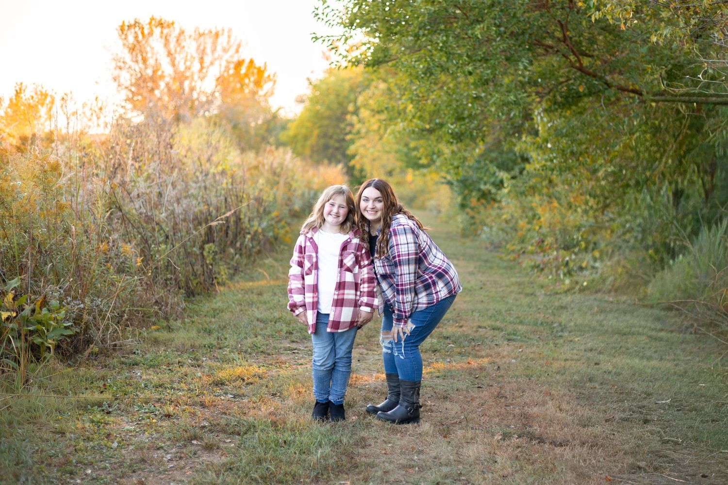 Central, Illinois Family Photographer captures a family together at Centennial Park, Springfield, IL