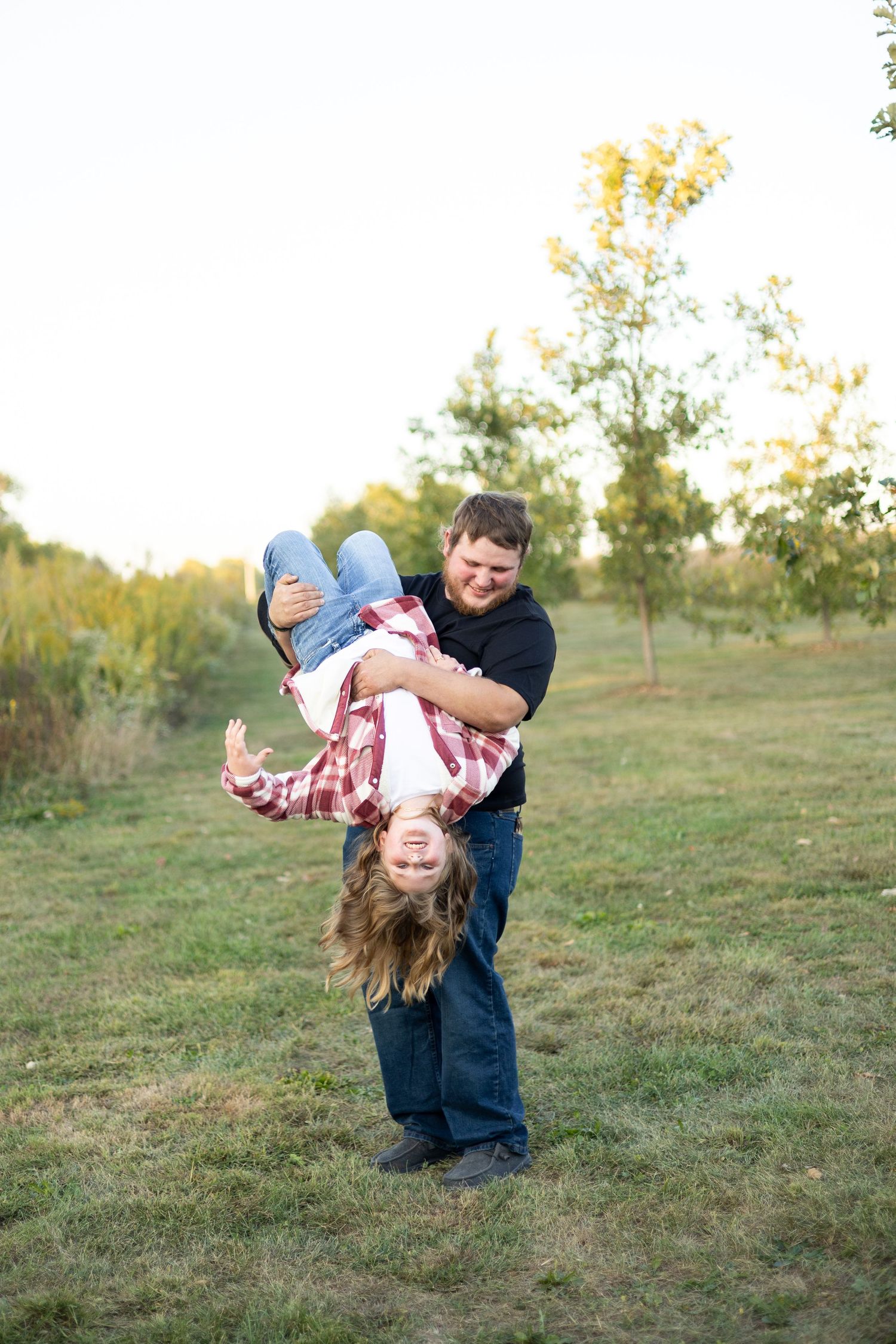 Central, Illinois Family Photographer captures a family together at Centennial Park, Springfield, IL