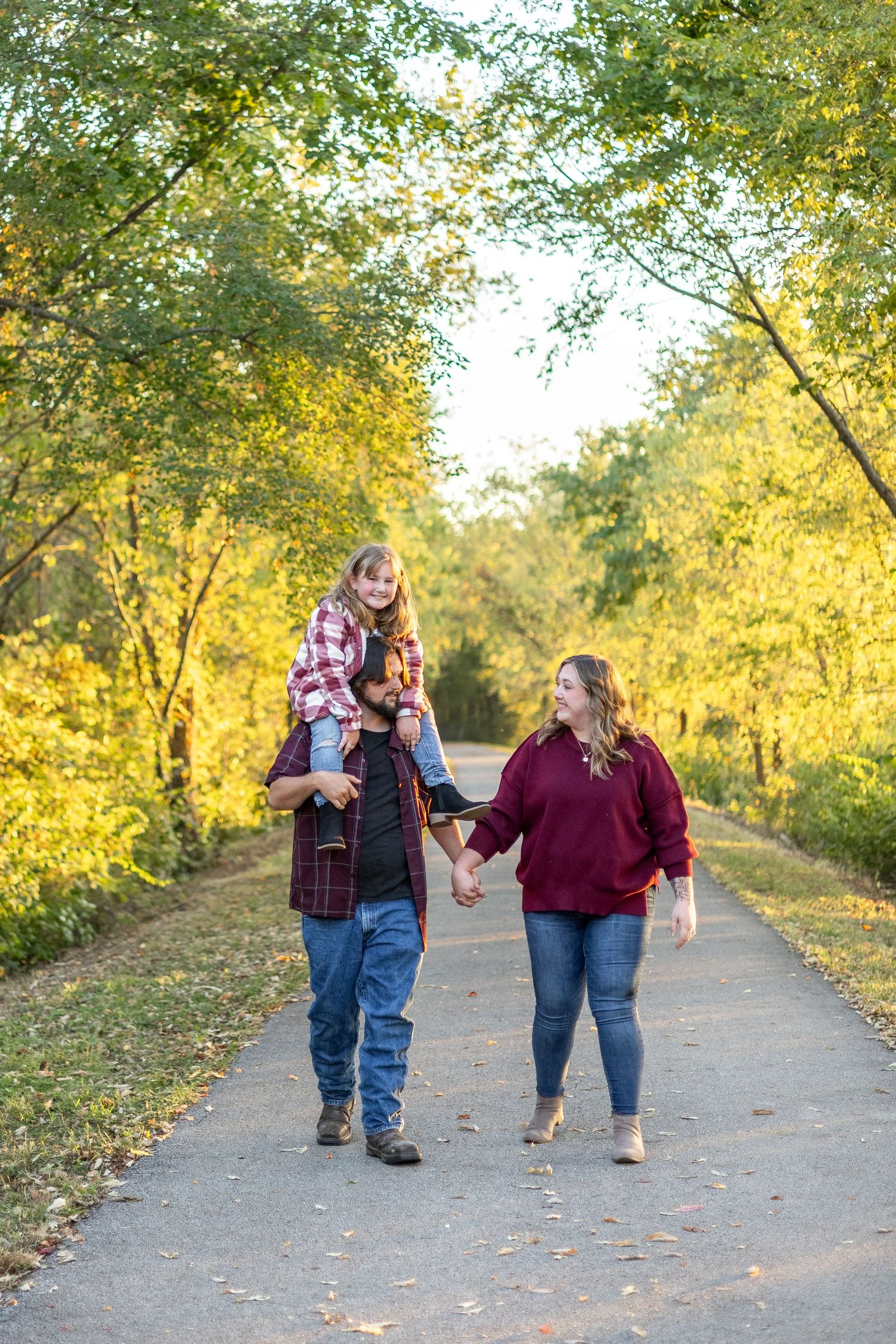 Central, Illinois Family Photographer captures a family together at Centennial Park, Springfield, IL