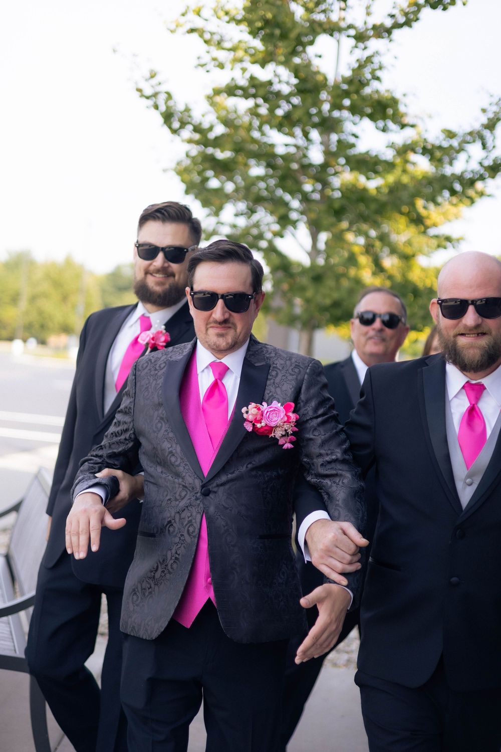 outdoor bridal party portraits in Springfield, Illinois