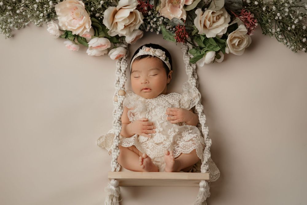 newborn studio photographer in greensboro